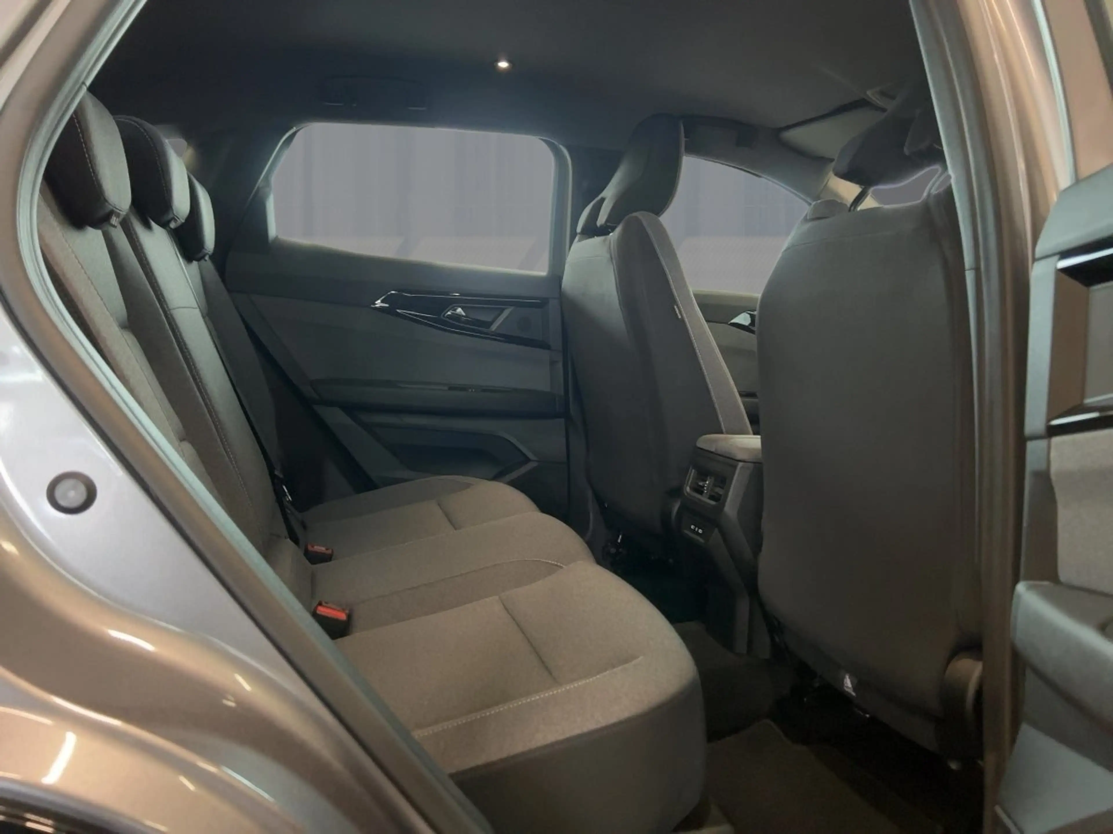 Renault Austral Evolution Mild Hybrid 160 Automatik PDC BT — photo 9