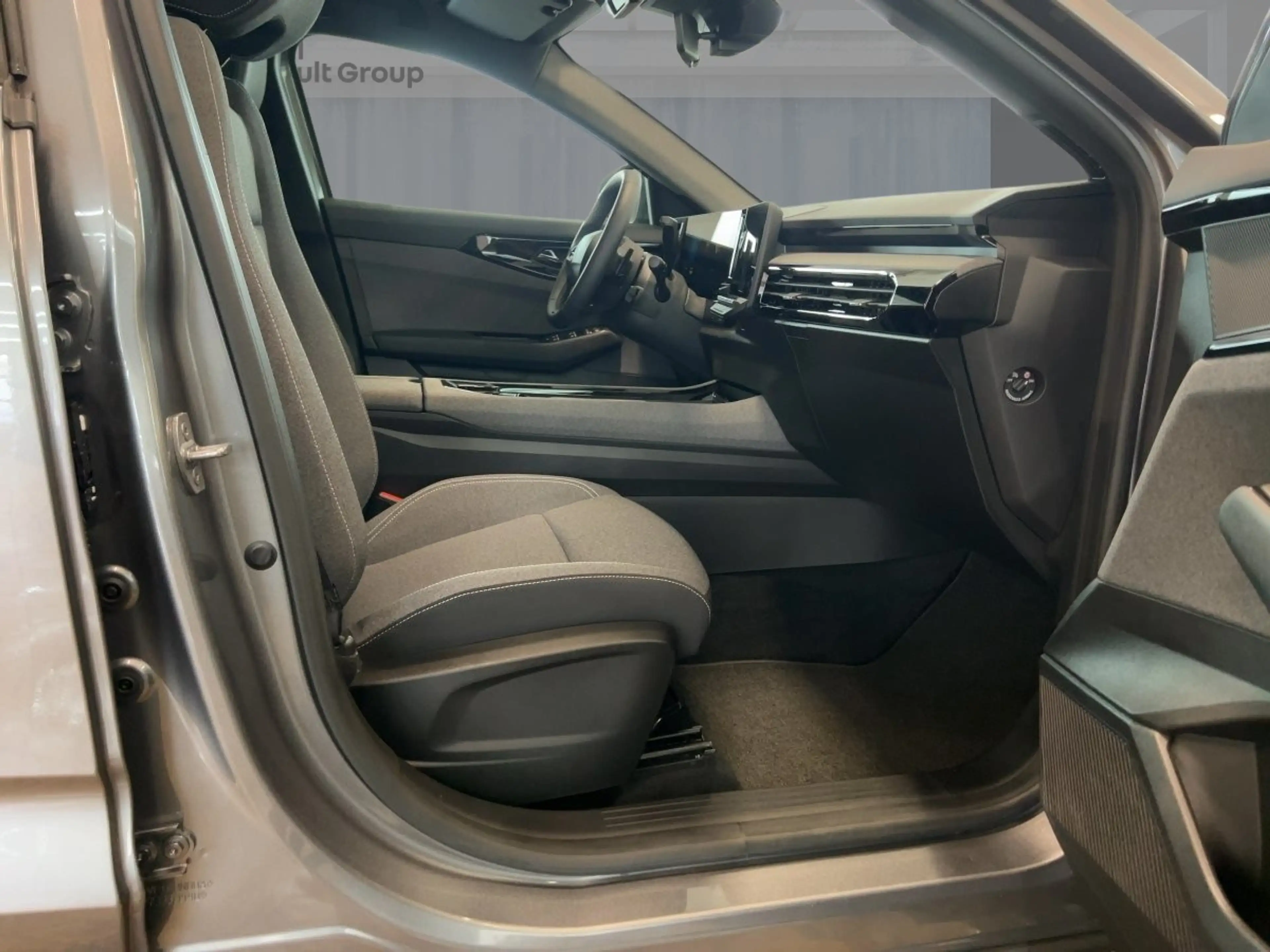 Renault Austral Evolution Mild Hybrid 160 Automatik PDC BT — photo 8
