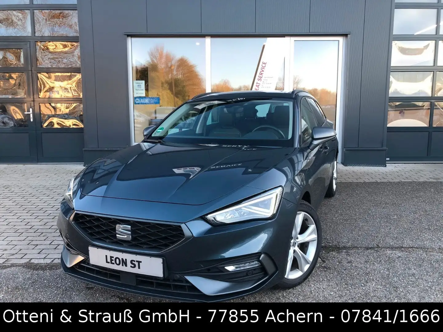 SEAT Leon ST FR e-Hybrid*El.Sitze*/Nav/Virt.Pedal/SHZ Grau - 1