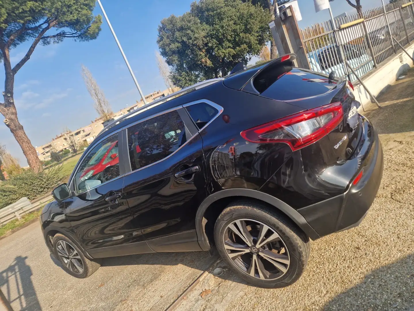 Nissan Qashqai IIdig-t Tekna+ 115cv xtronic TETTO IN VETRO LED Nero - 2