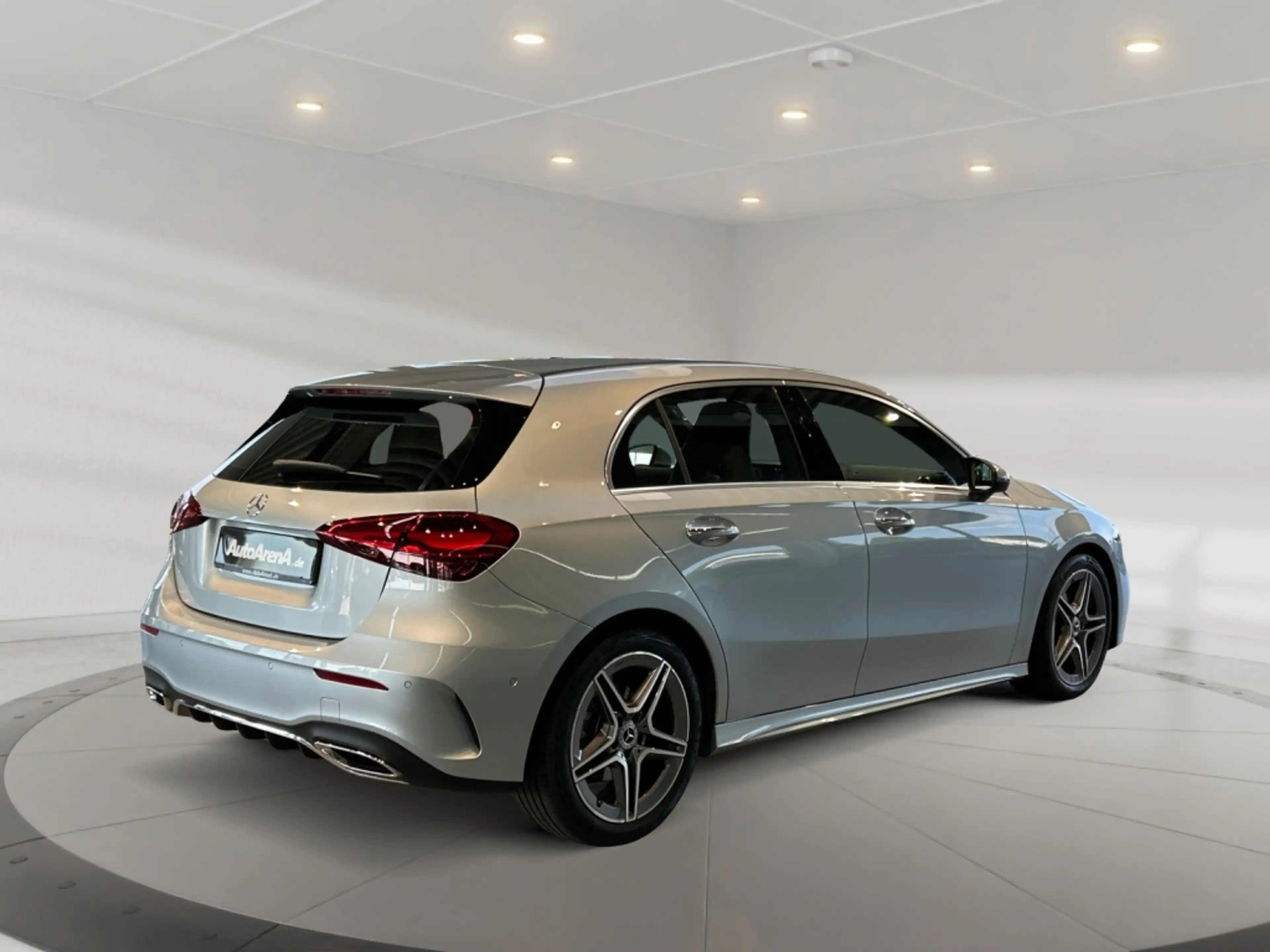 Mercedes-Benz A 200 AMG AMG+MBUX+MBeam+Wide+Cam+LED+Navi+AUT — photo 4
