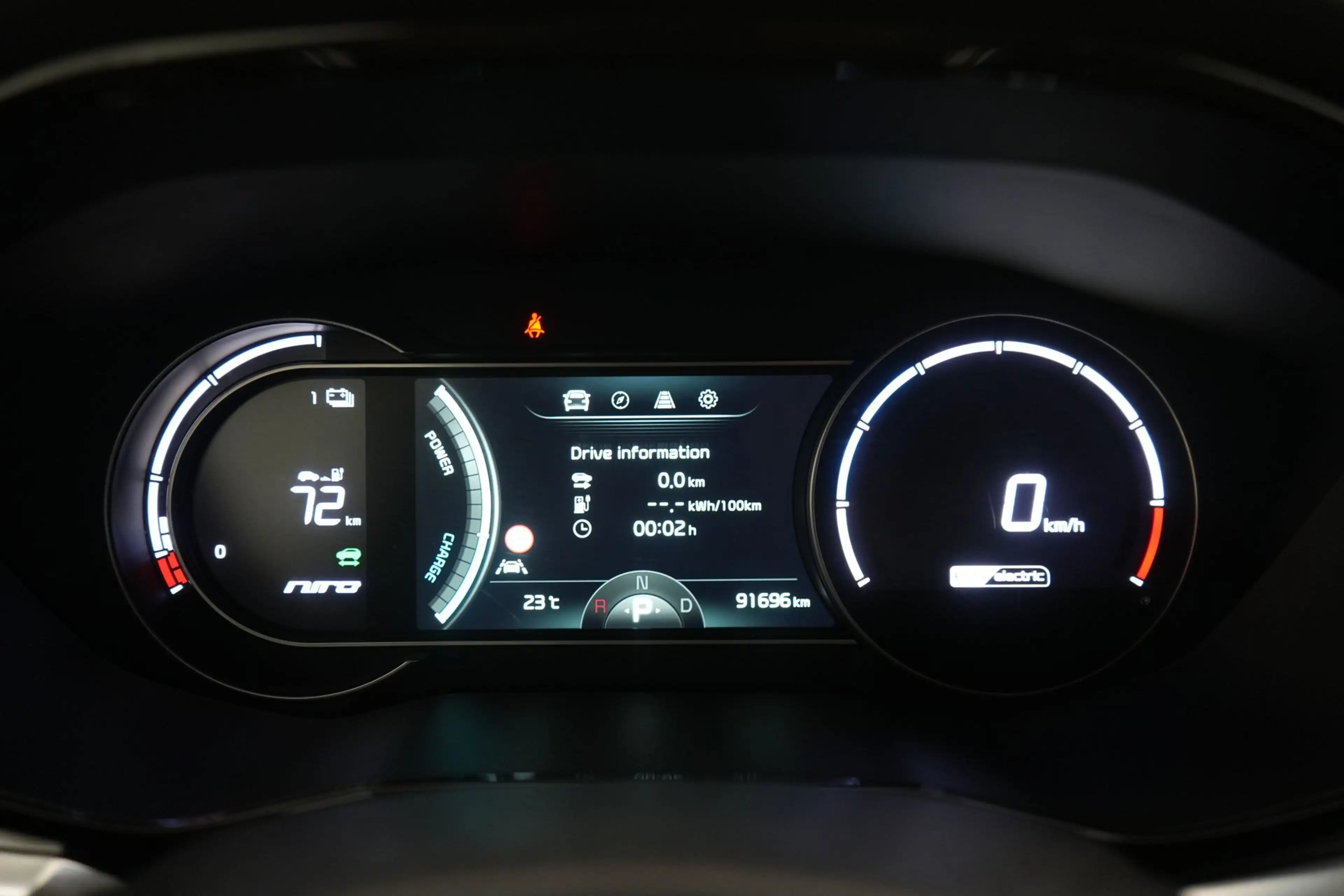 Kia e-Niro 64 kWh More LEDER/STOF LED GPS PDC CAM Keyless Car — photo 14