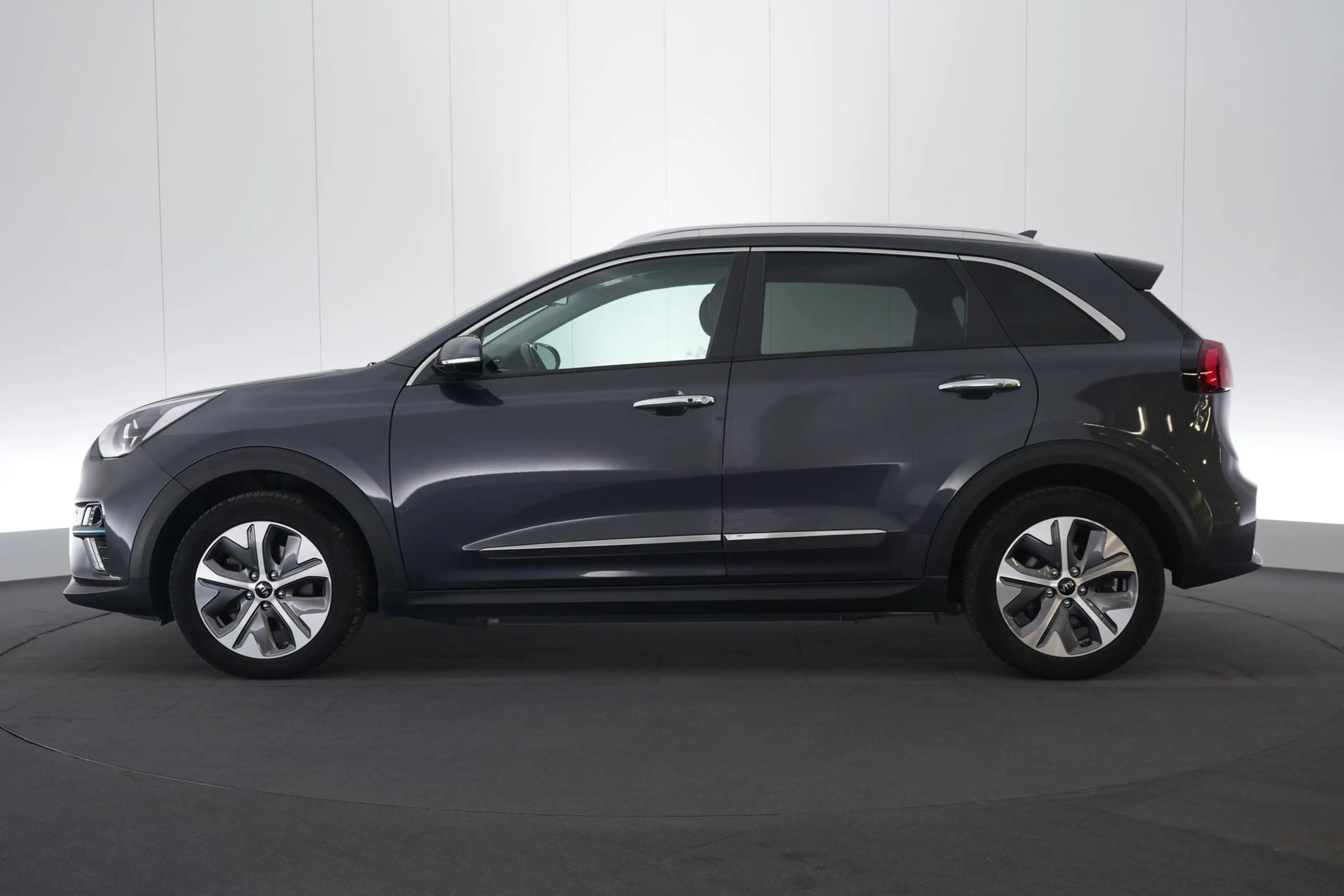 Kia e-Niro 64 kWh More LEDER/STOF LED GPS PDC CAM Keyless Car — photo 11