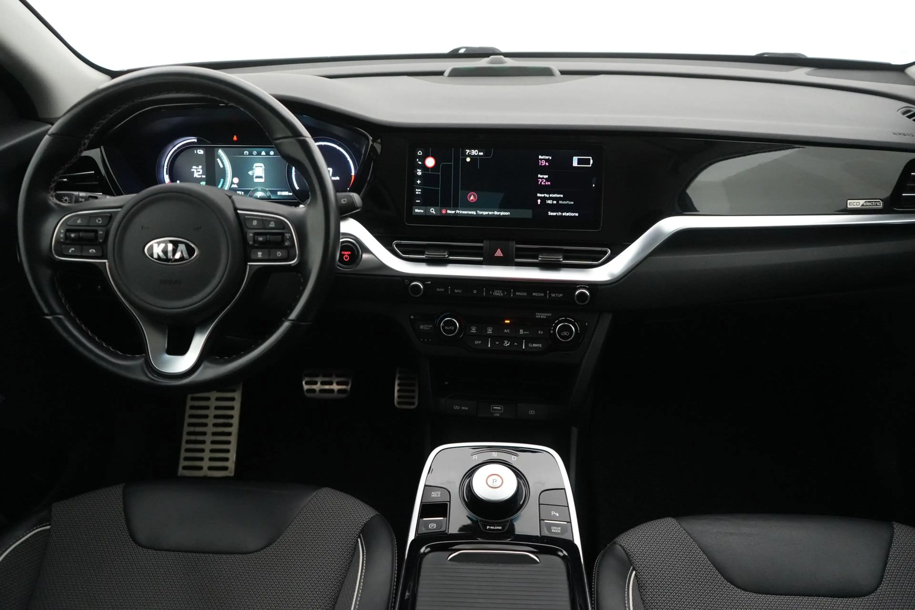 Kia e-Niro 64 kWh More LEDER/STOF LED GPS PDC CAM Keyless Car — photo 13