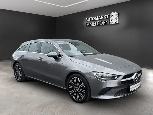 Mercedes-Benz Cla view 2