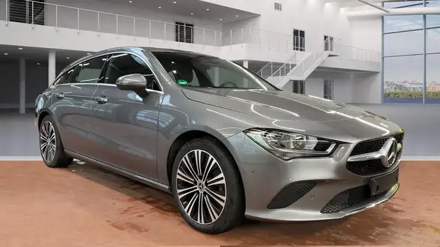 Mercedes-Benz CLA 200 Progressive Navi*Teilleder*DAB*1Hand