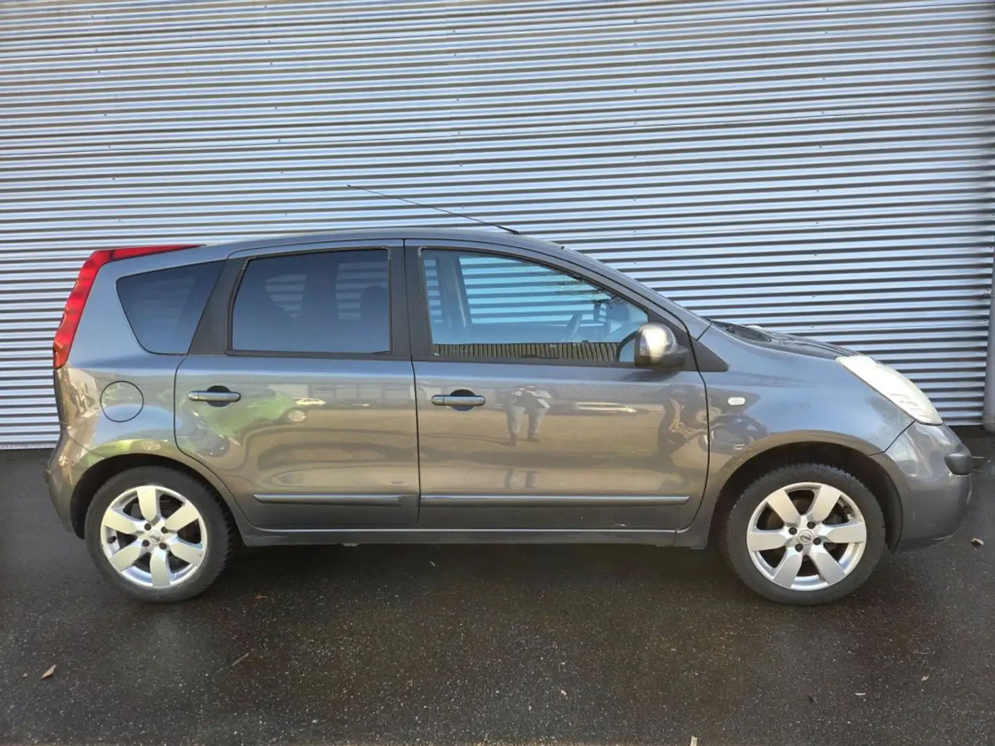 Nissan Note 1.6 First Note Grau - 1