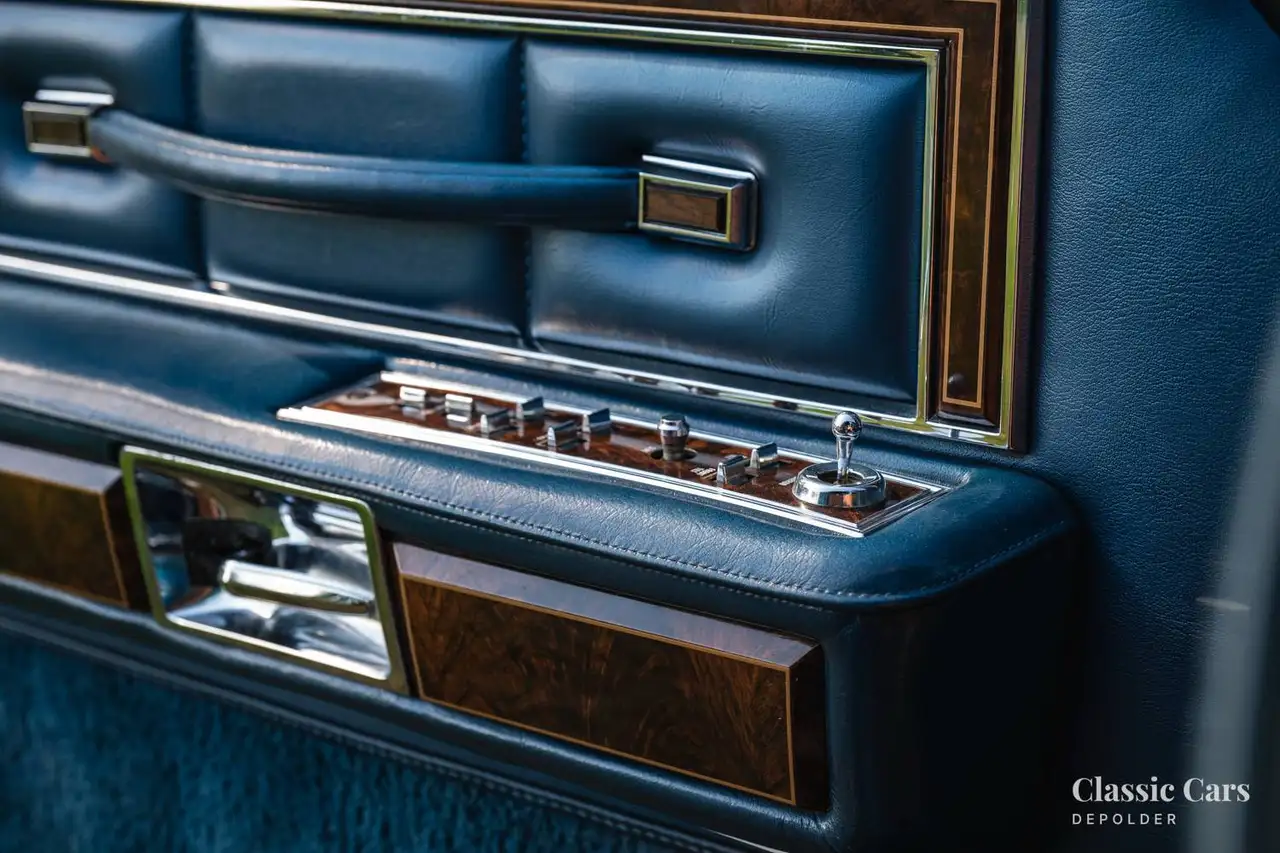 Lincoln Continental Town Car, foto 12