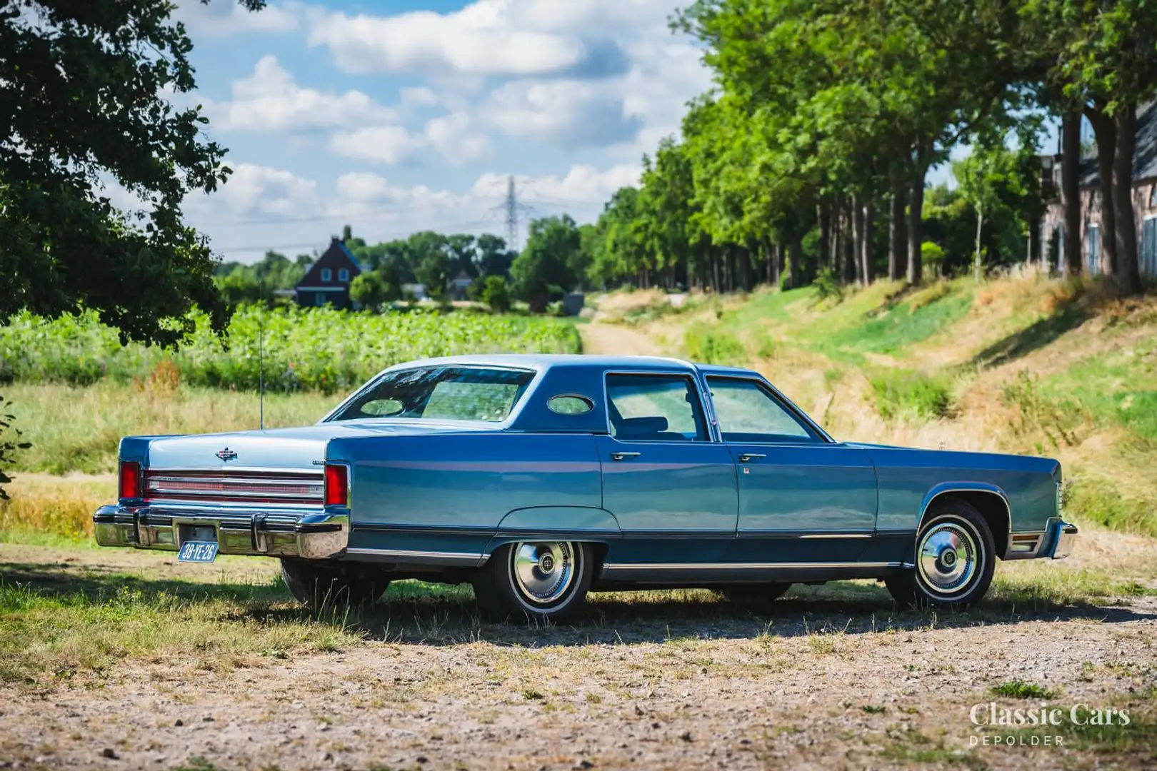 Lincoln Continental Continental Town Car Blau - 2