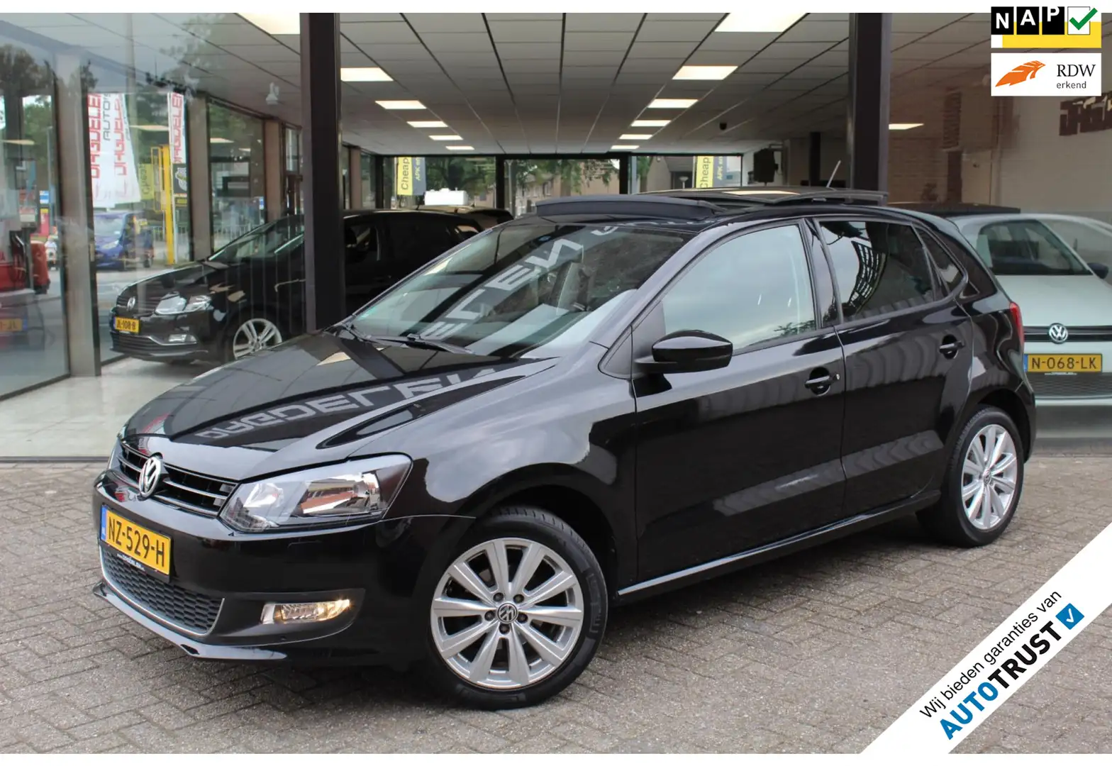 Volkswagen Polo 1.2-12V 5drs AIRCO CLIMATE PANORAMA DAK PDC LMV Nero - 1