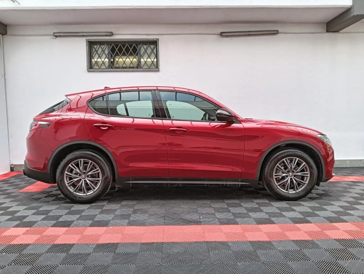 Alfa Romeo Stelvio Stelvio 2.2 Turbodiesel 160 CV AT8 RWD Super Rosso - 2