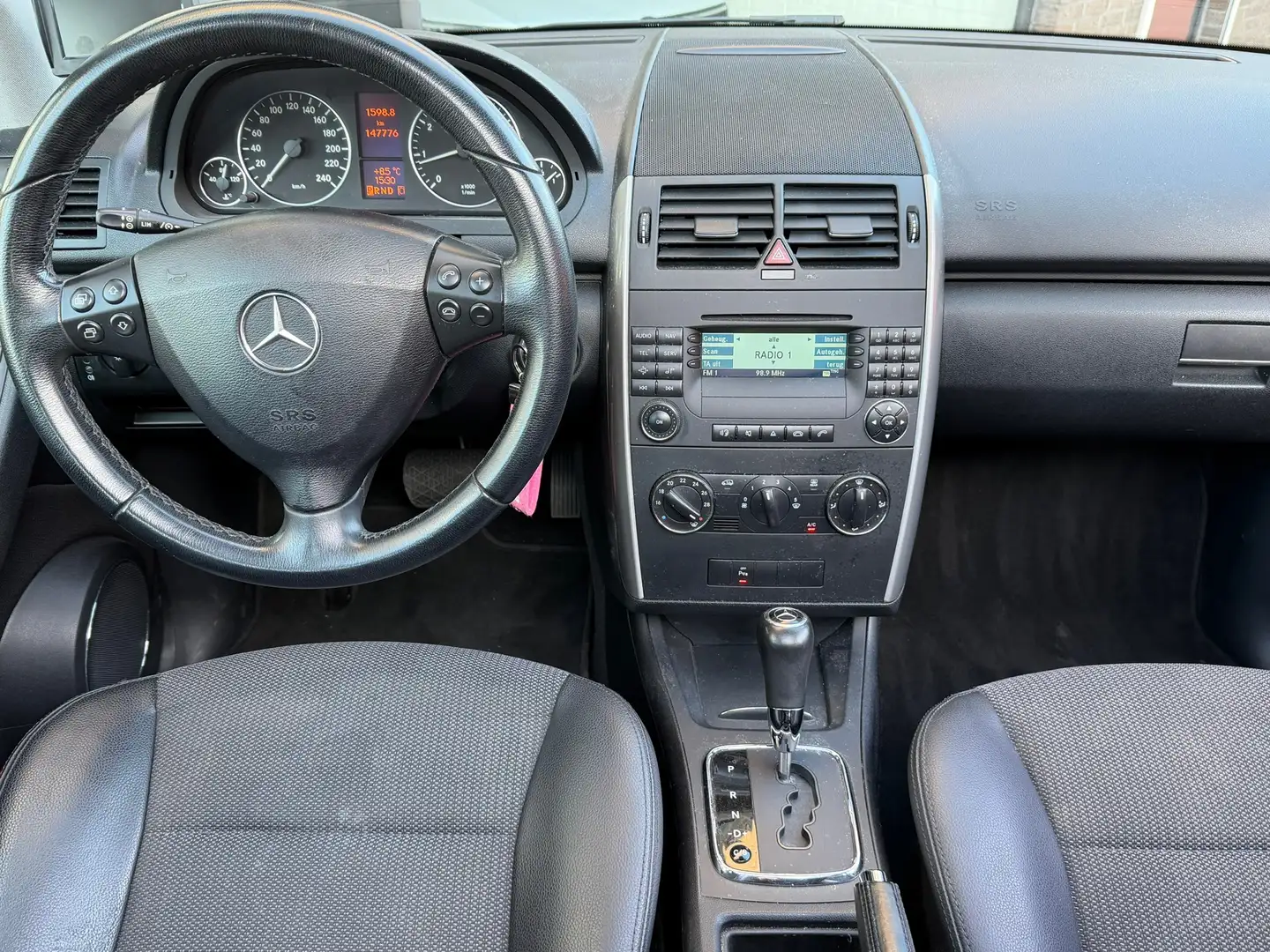 Mercedes-Benz A 170 AUTOMAAT | CRUISE | CAMERA | PANO DAK | AIRCO Rood - 2