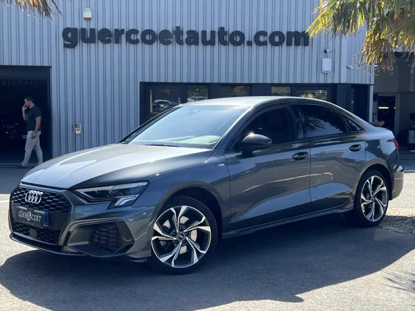 Audi A3 35 TFSI 150CH MILD HYBRID S LINE S TRONIC 7 Gris - 1