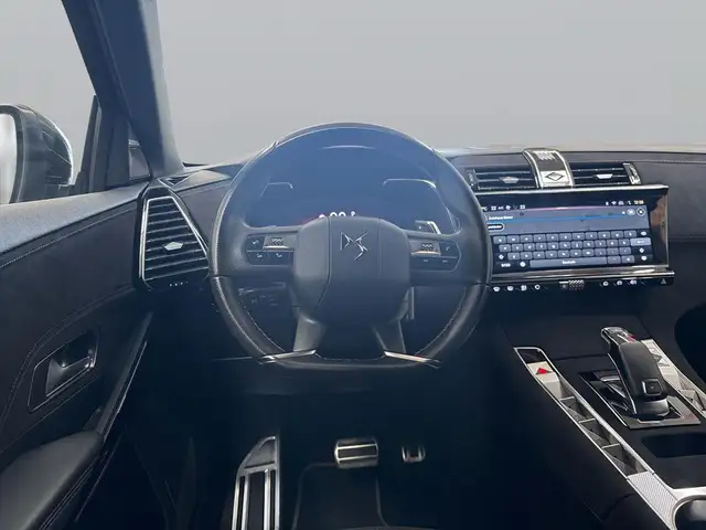 DS Automobiles DS 7 view 14