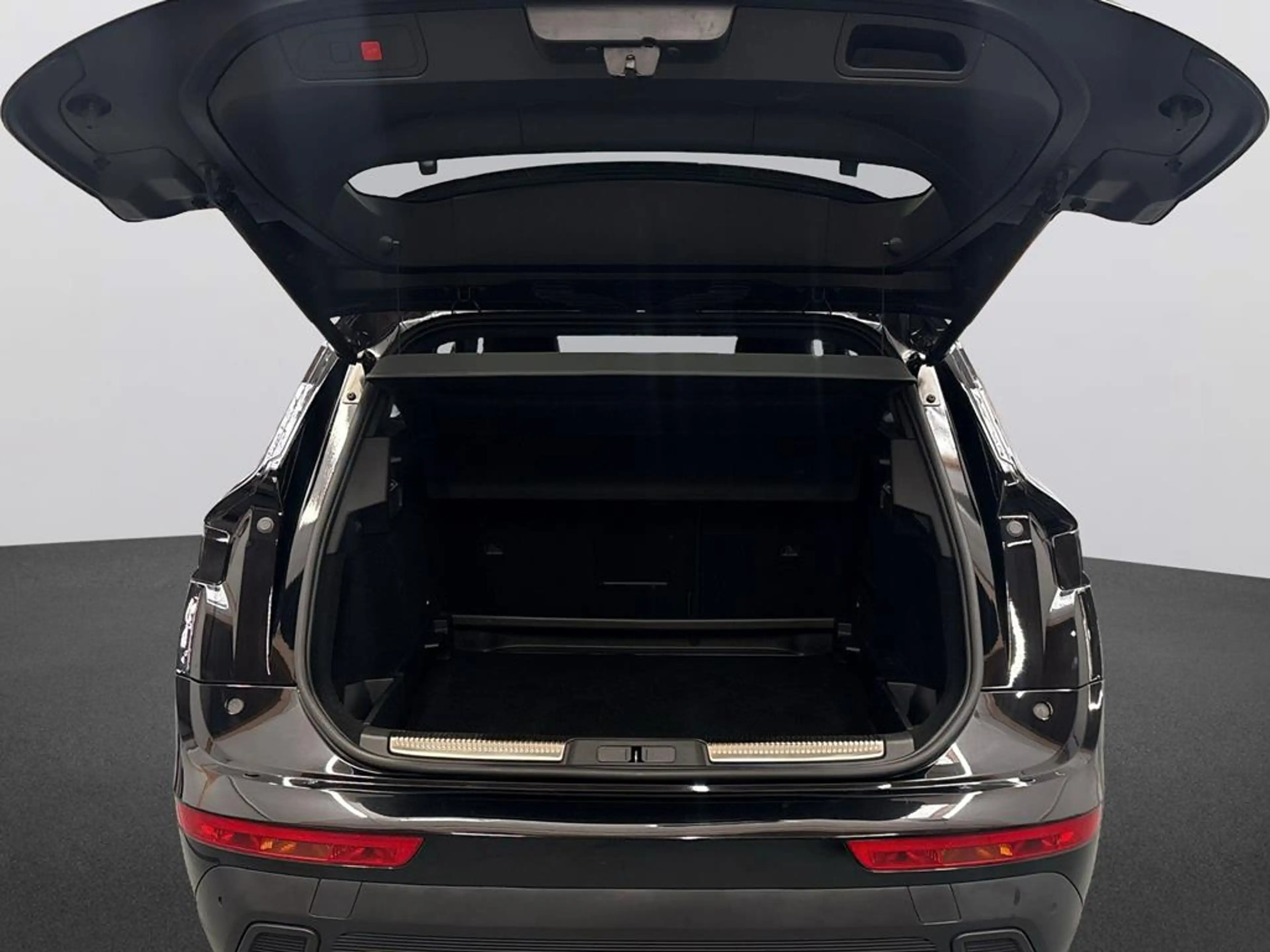 DS Automobiles DS 7 DS 7 PERFORMANCE LINE + BlueHDi 130 EAT8 — photo 8