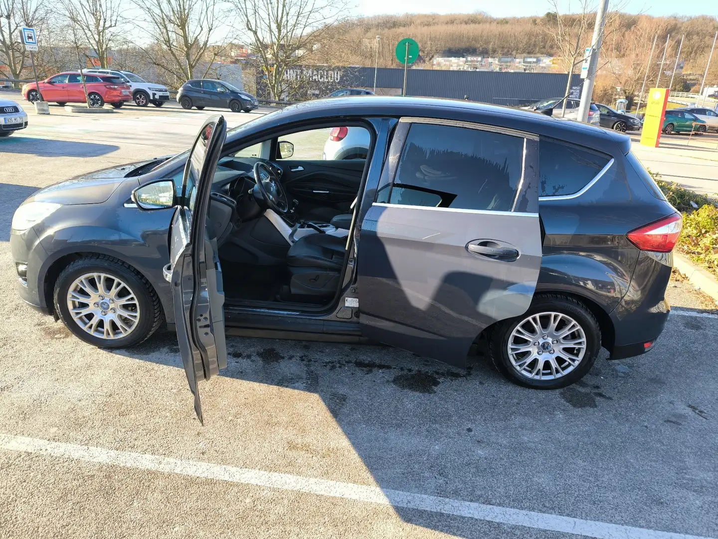 Ford C-Max 1.6 TDCI 115 FAP Titanium - 1