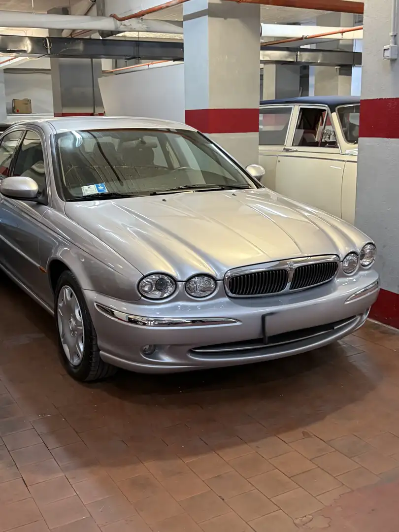Jaguar X-Type 2.0 V6 - 2