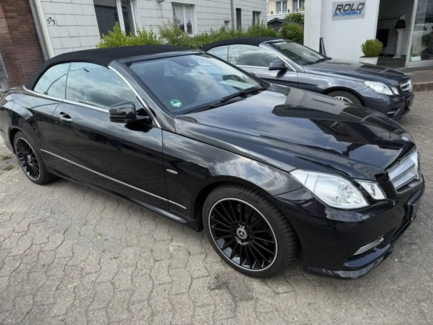 Mercedes-Benz E 250 Cabr AMG-Line VOLLAUSSTATTUNG !! Schwarz - 2