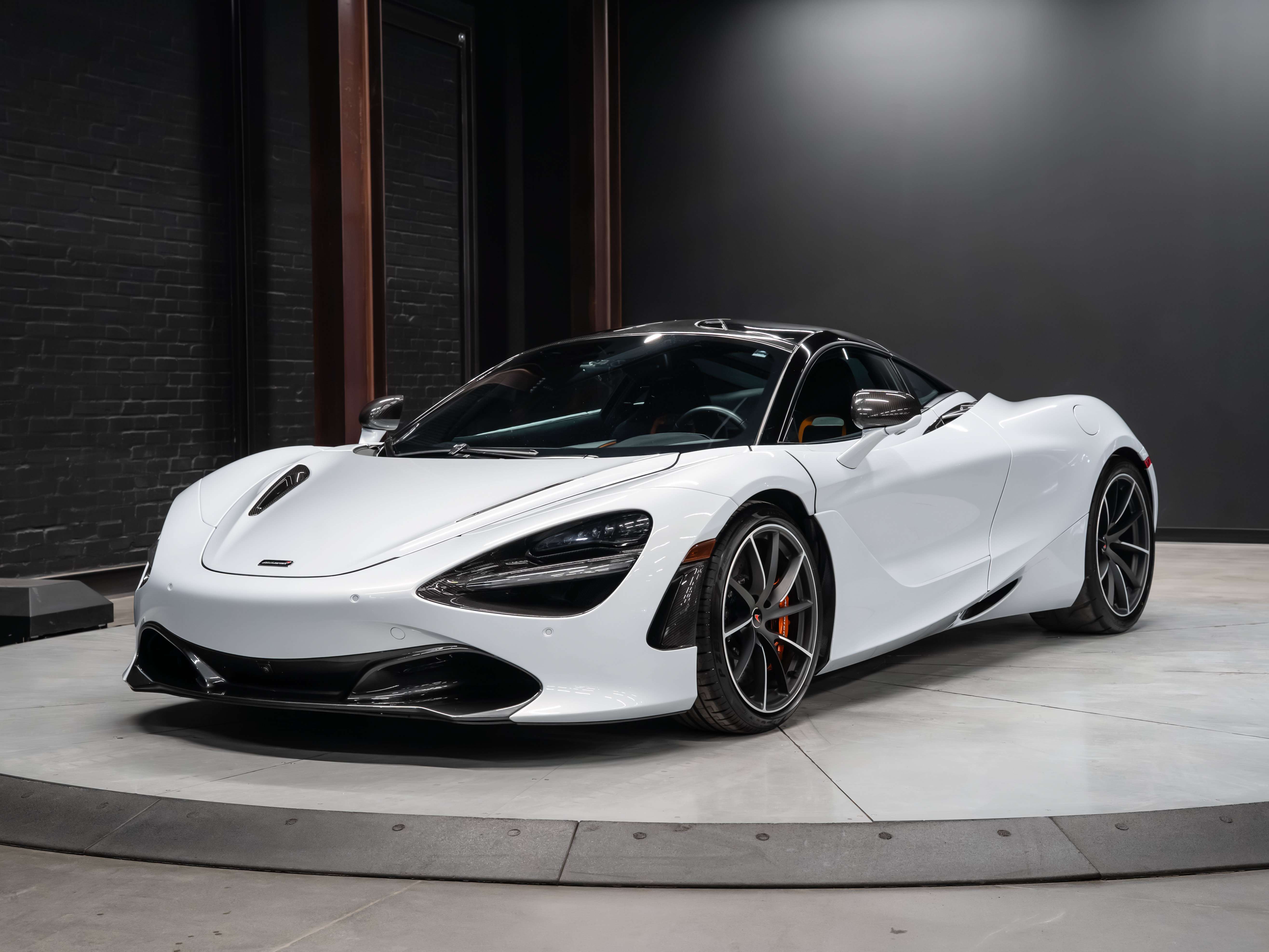 2018 McLaren 720