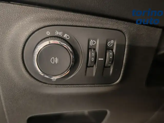 Opel Corsa view 11