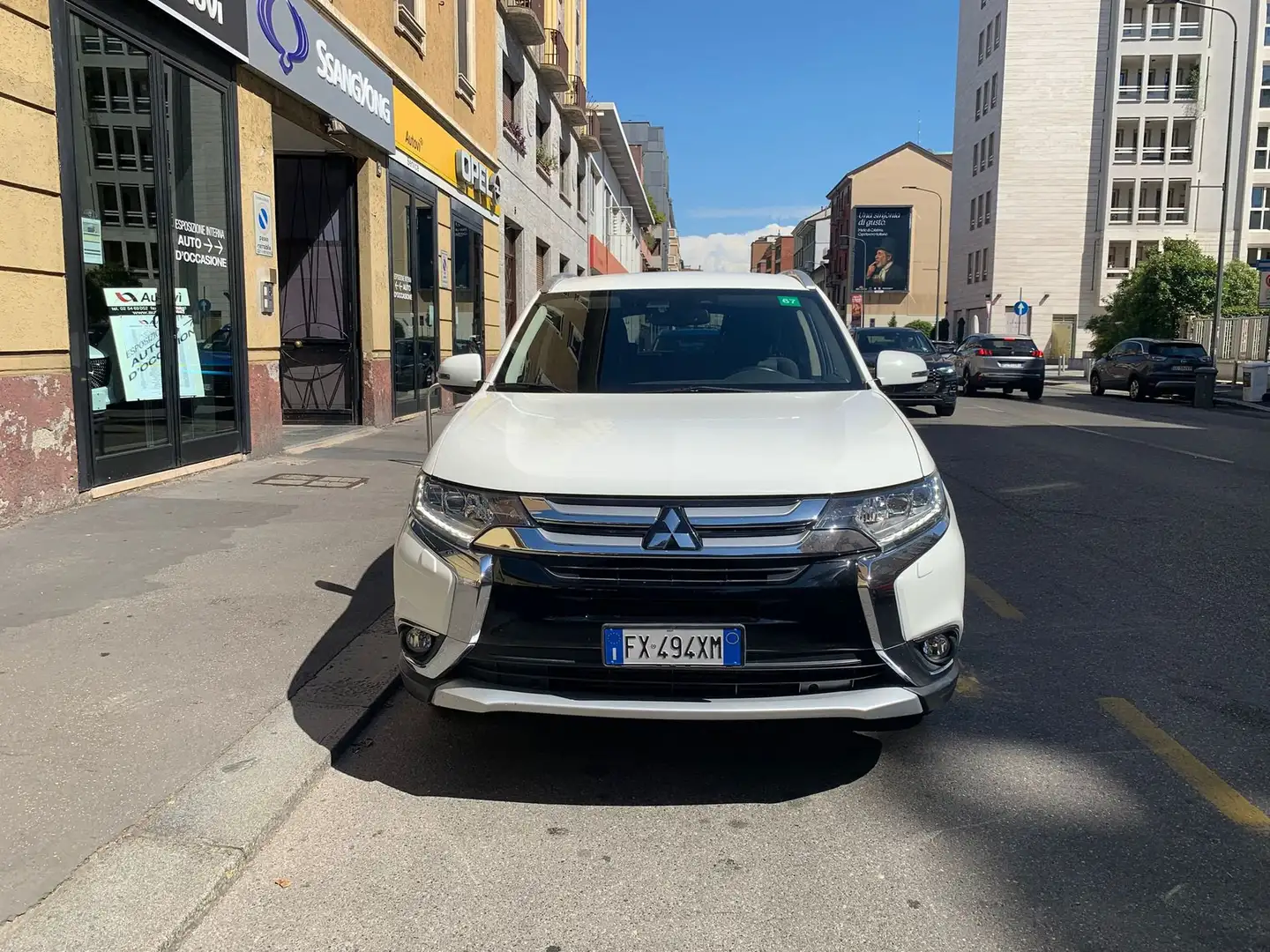 Mitsubishi Outlander 2.2 DI-D 4WD Instyle Plus SDA 7p. Blanco - 2
