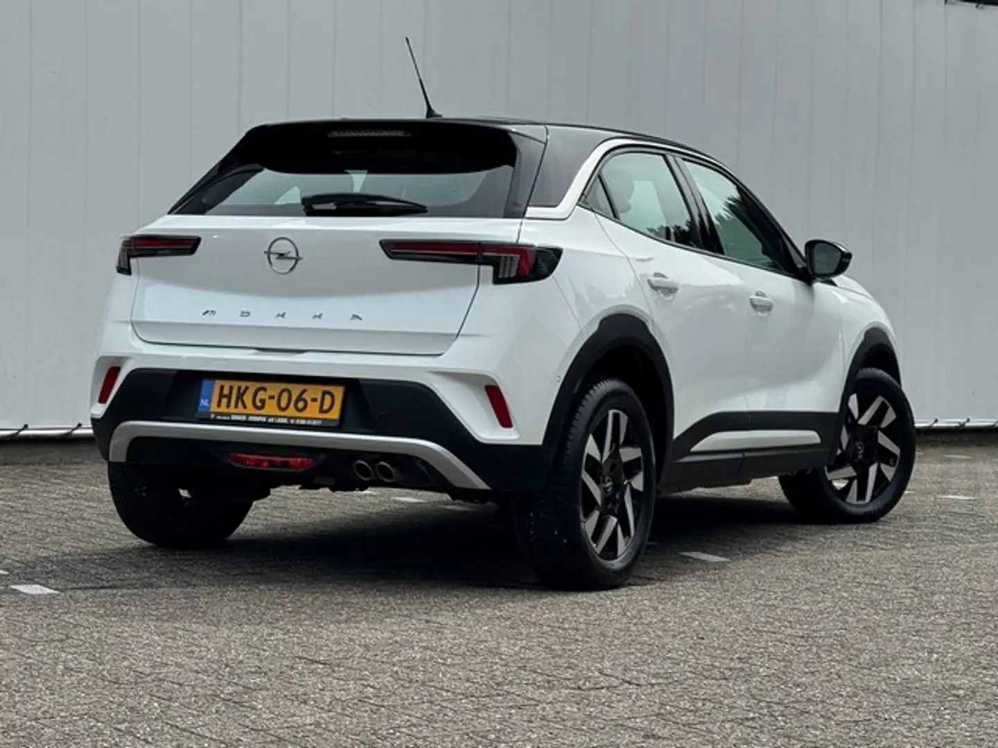 Opel Mokka 1.2 Turbo Elegance Automaat met Navi/Camera, 17inc Wit - 2