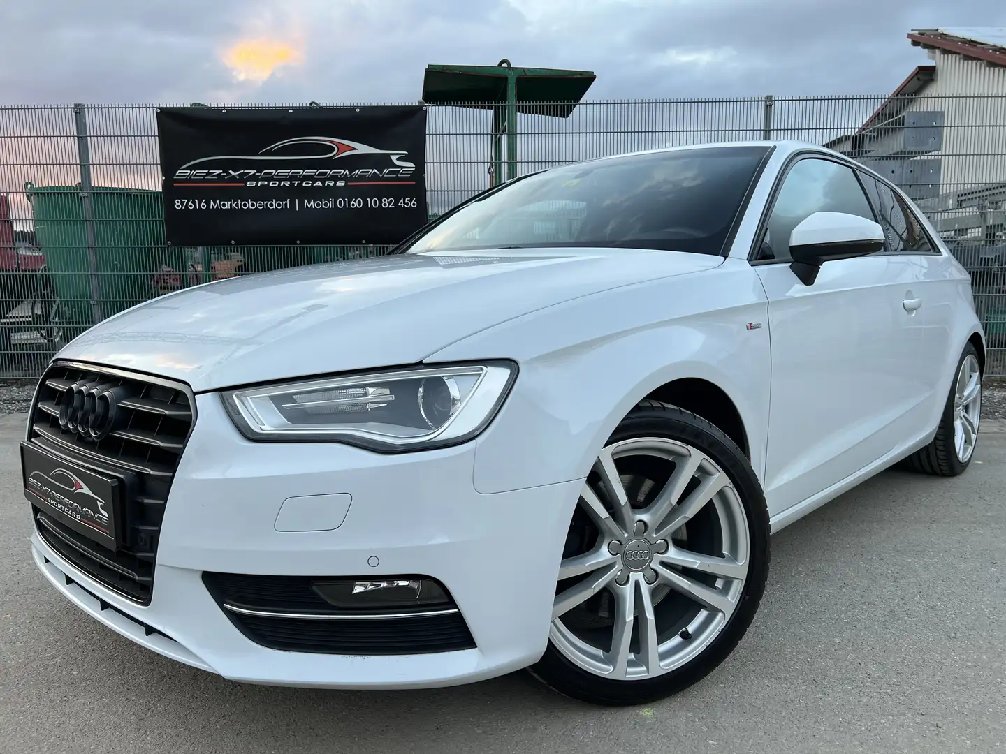 Audi A3 8V 1,8 TFSI 180 PS,*S-line*8-fach,TOP Zustand Wit - 1