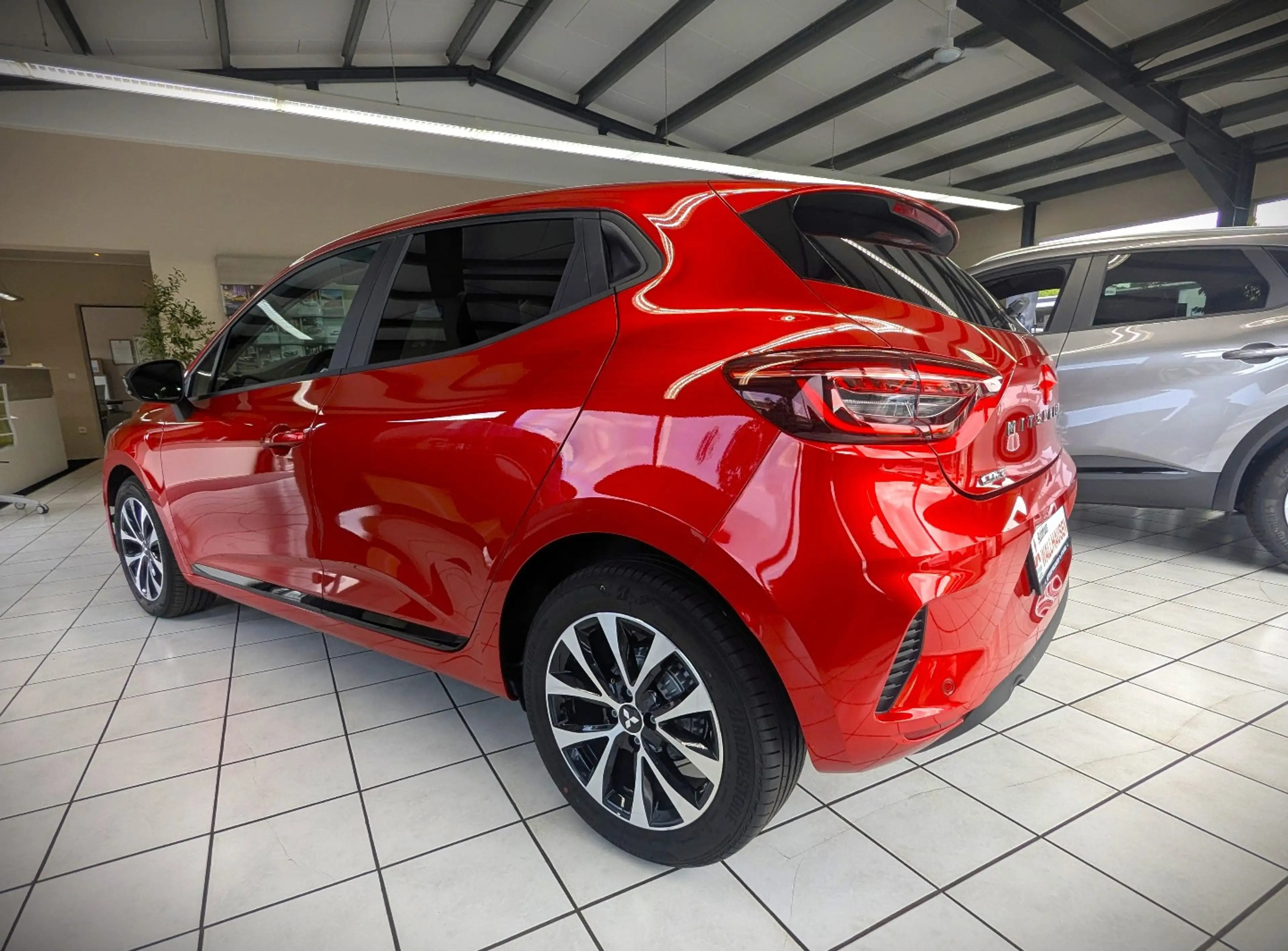 Mitsubishi Colt 1.0 Klima+Sitzheizung+Kamera+LED — photo 2
