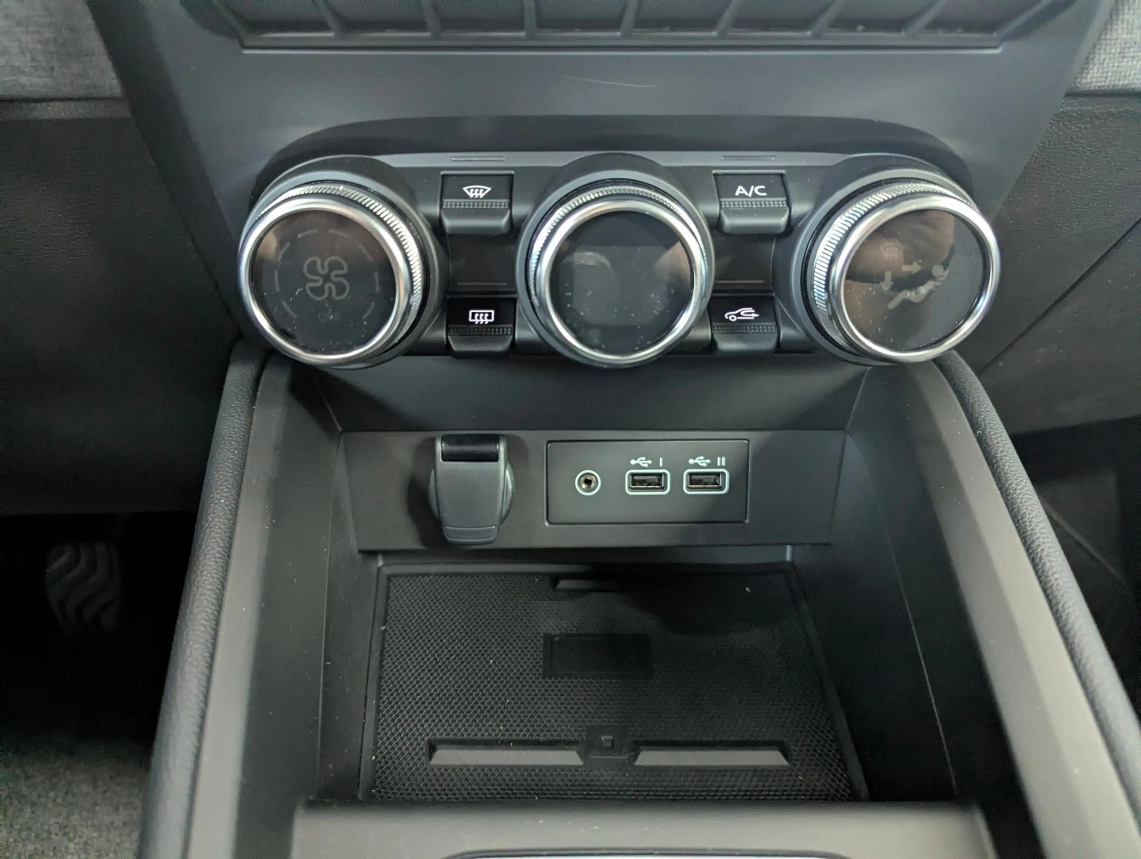 Mitsubishi Colt 1.0 Klima+Sitzheizung+Kamera+LED — photo 12