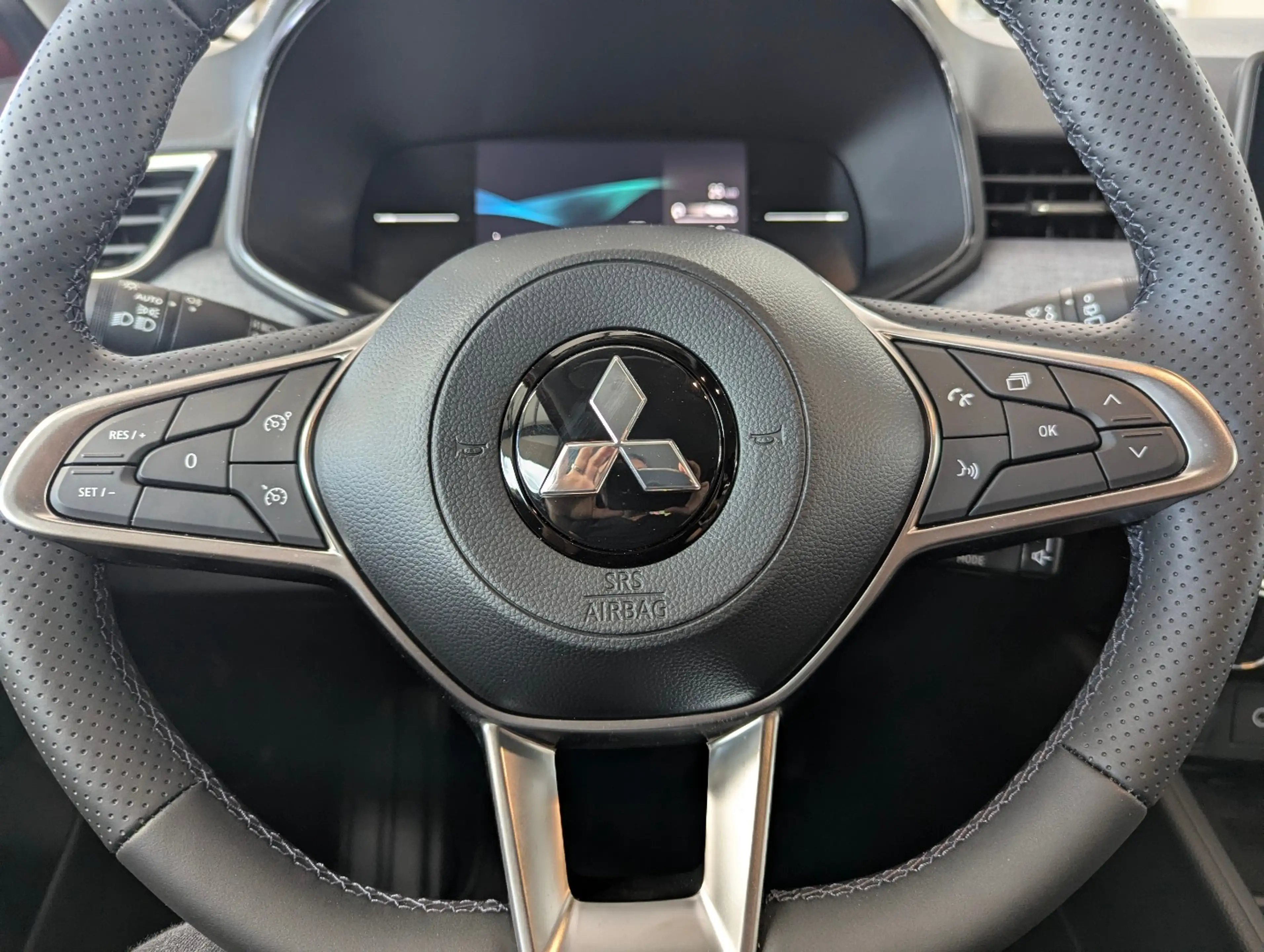 Mitsubishi Colt 1.0 Klima+Sitzheizung+Kamera+LED — photo 10