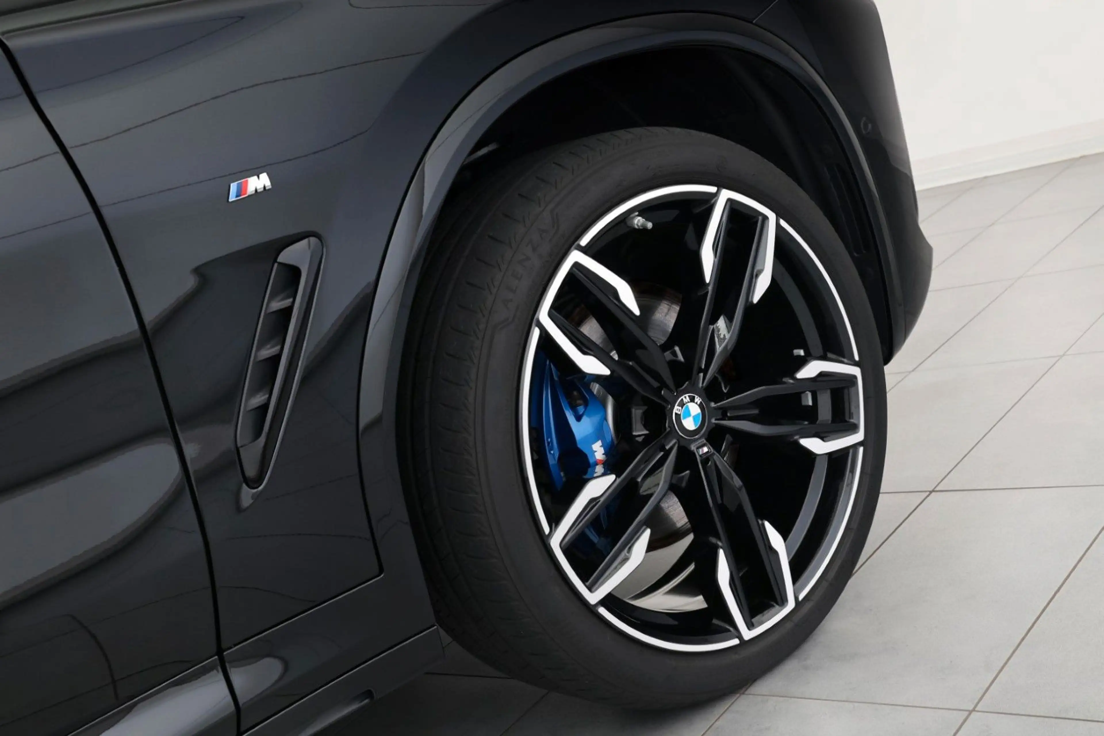 BMW X3 M d M-Sitze STHZ HUD ACC H&K 360° AHK 21" — photo 6