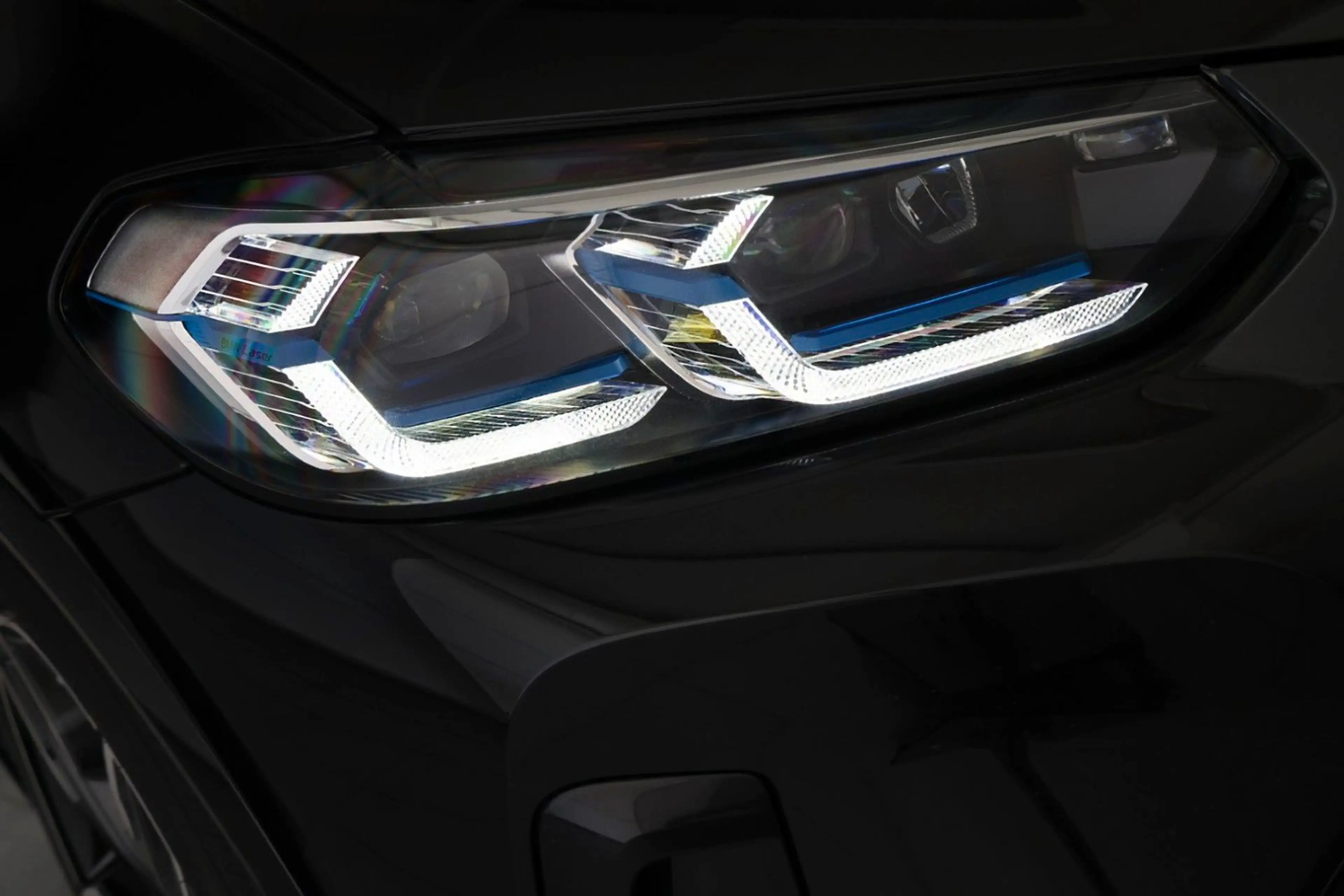 BMW X3 M d M-Sitze STHZ HUD ACC H&K 360° AHK 21" — photo 13