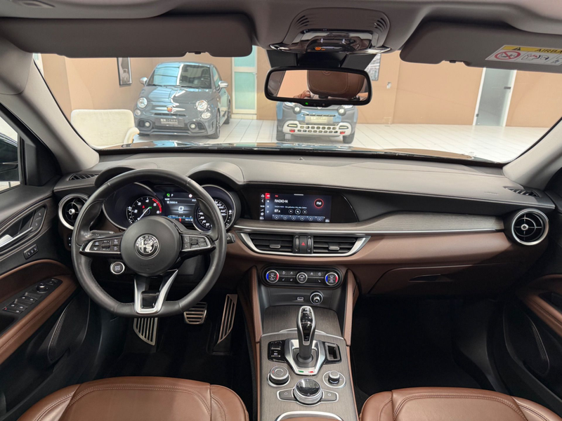 Alfa Romeo Stelvio 2.2 JTDM Veloce Q4 / Panorama /Erstbesitz/Leasing — photo 14