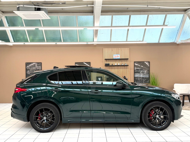 Alfa Romeo Stelvio 2.2 JTDM Veloce Q4 / Panorama /Erstbesitz/Leasing — photo 4