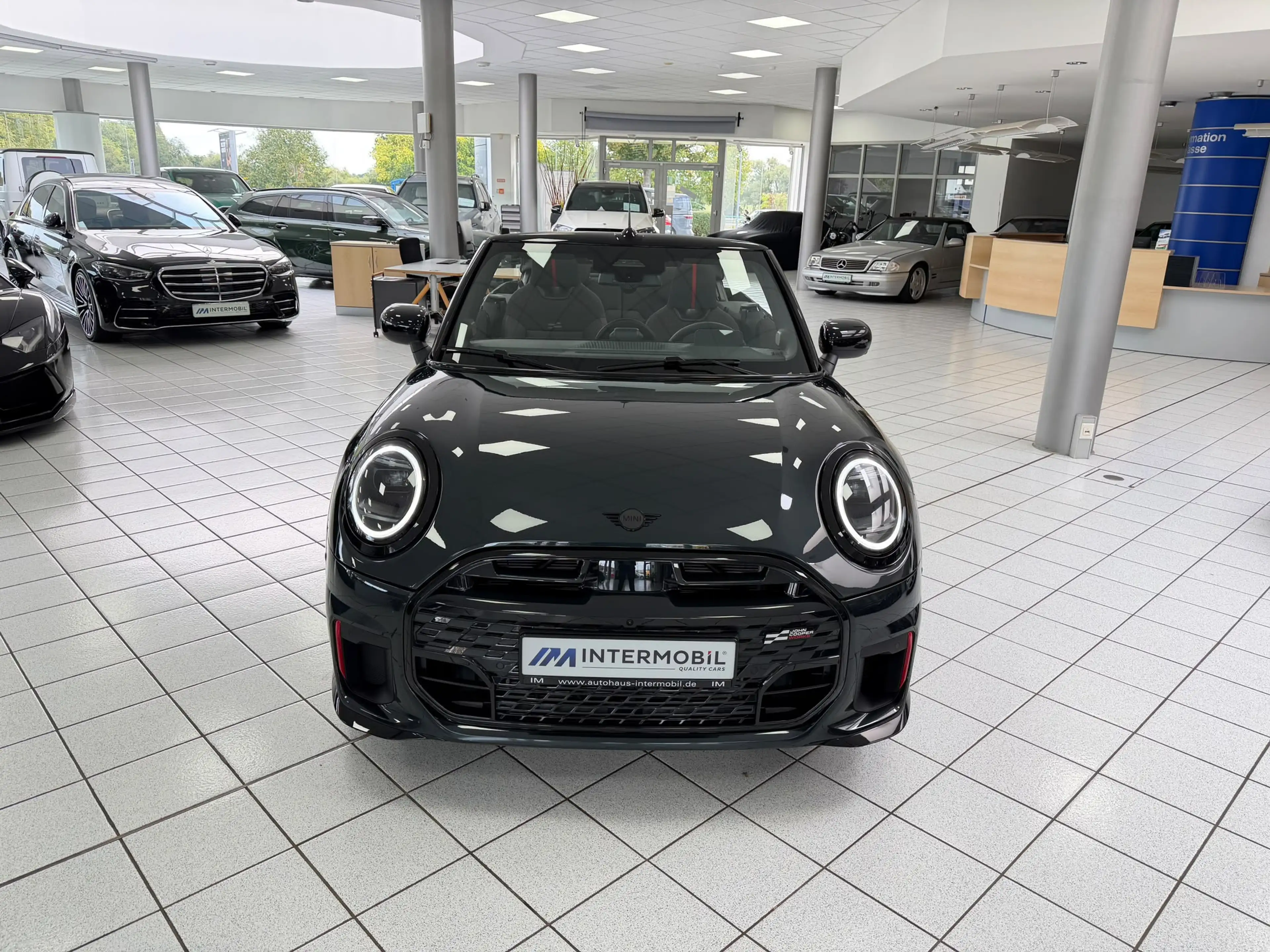 MINI John Cooper Works Cabrio JCW XL*HUD*360°*H K*ACC — photo 2