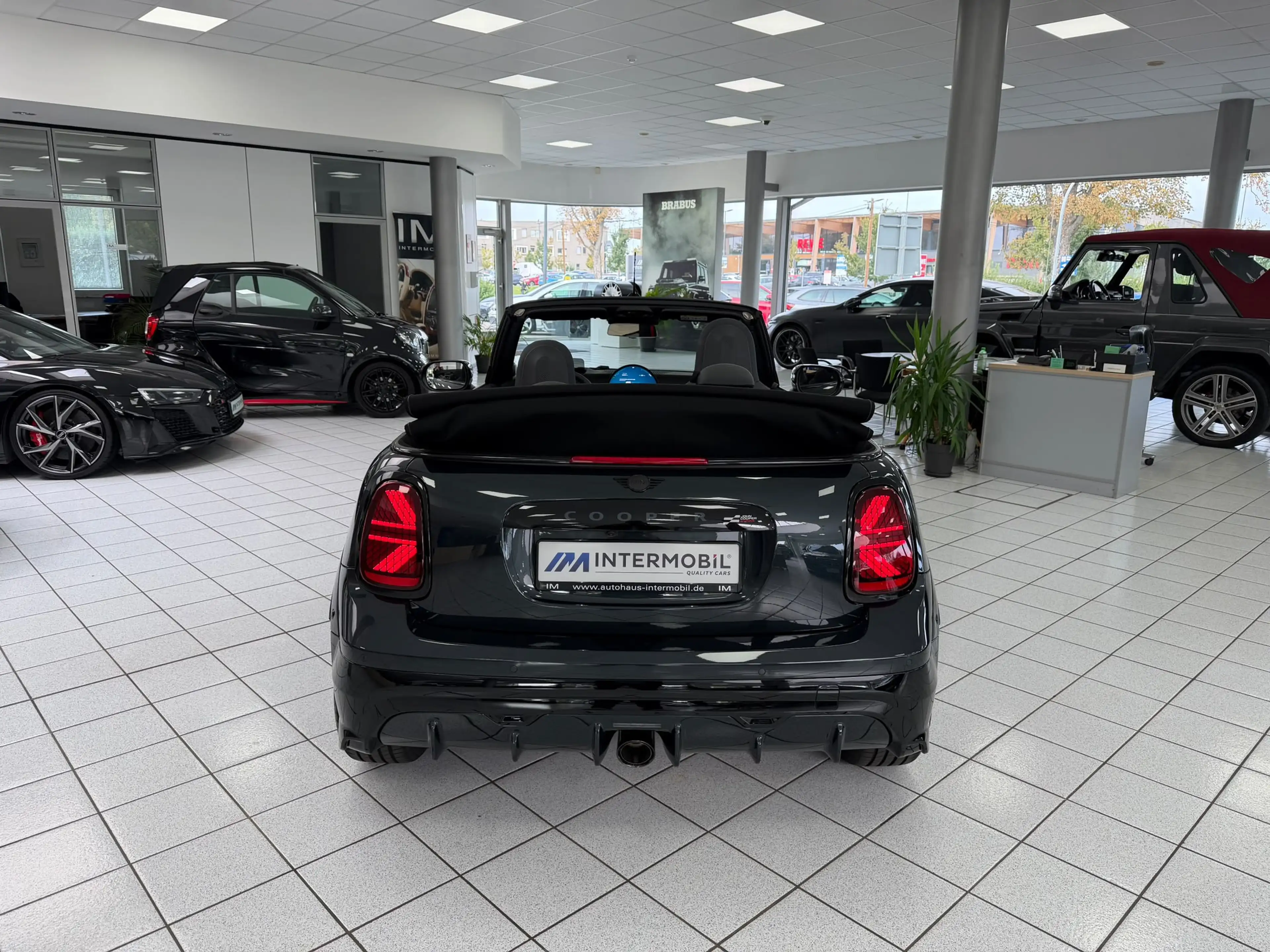MINI John Cooper Works Cabrio JCW XL*HUD*360°*H K*ACC — photo 5