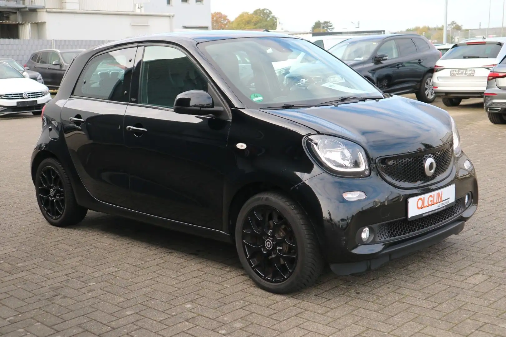 smart forFour forfour PRIME 66kW *LEDER*PANO*NAVI*CAM* Noir - 2
