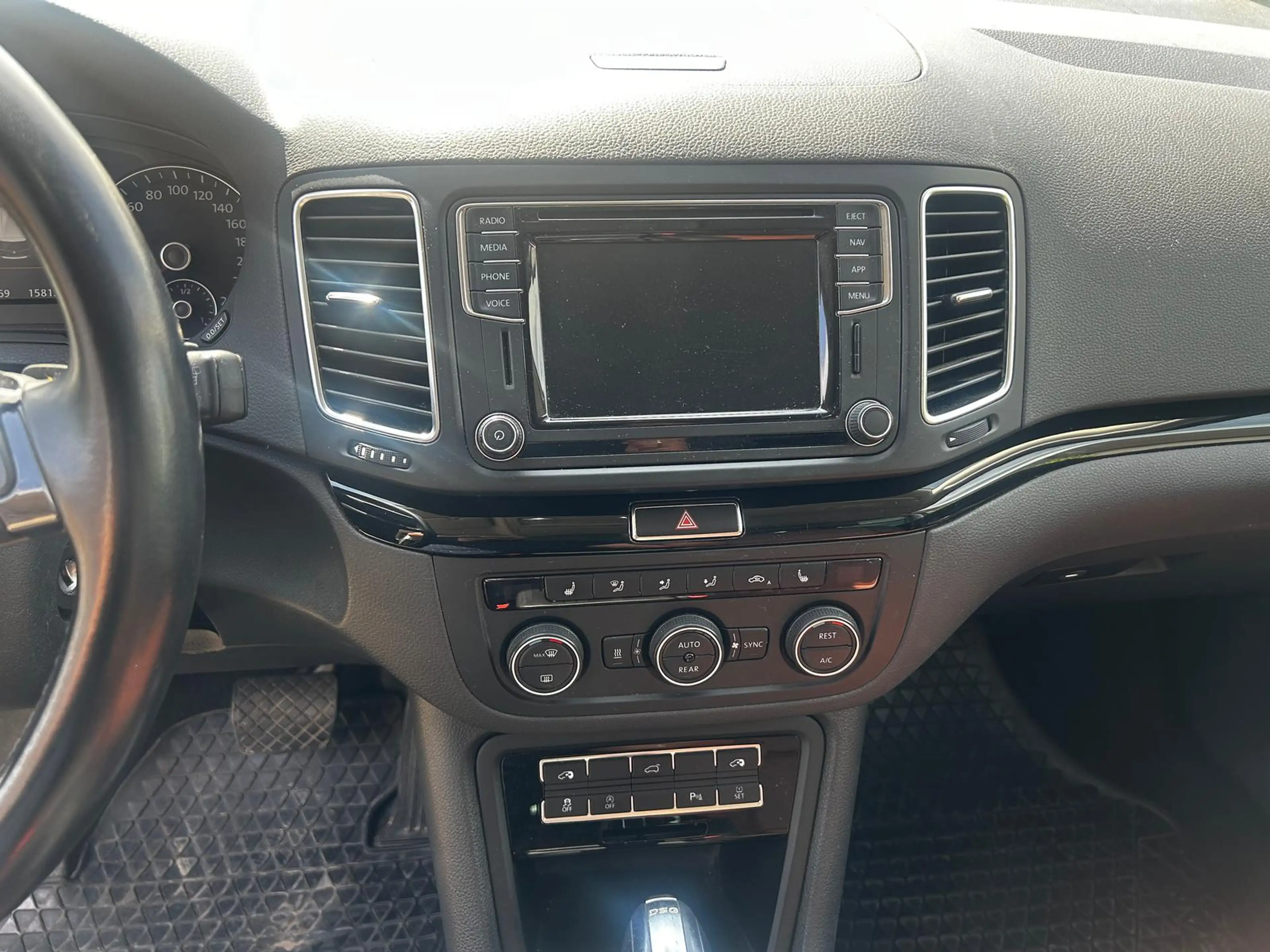 Volkswagen Sharan Highline Black Style 4M AHK Standheizung — photo 15