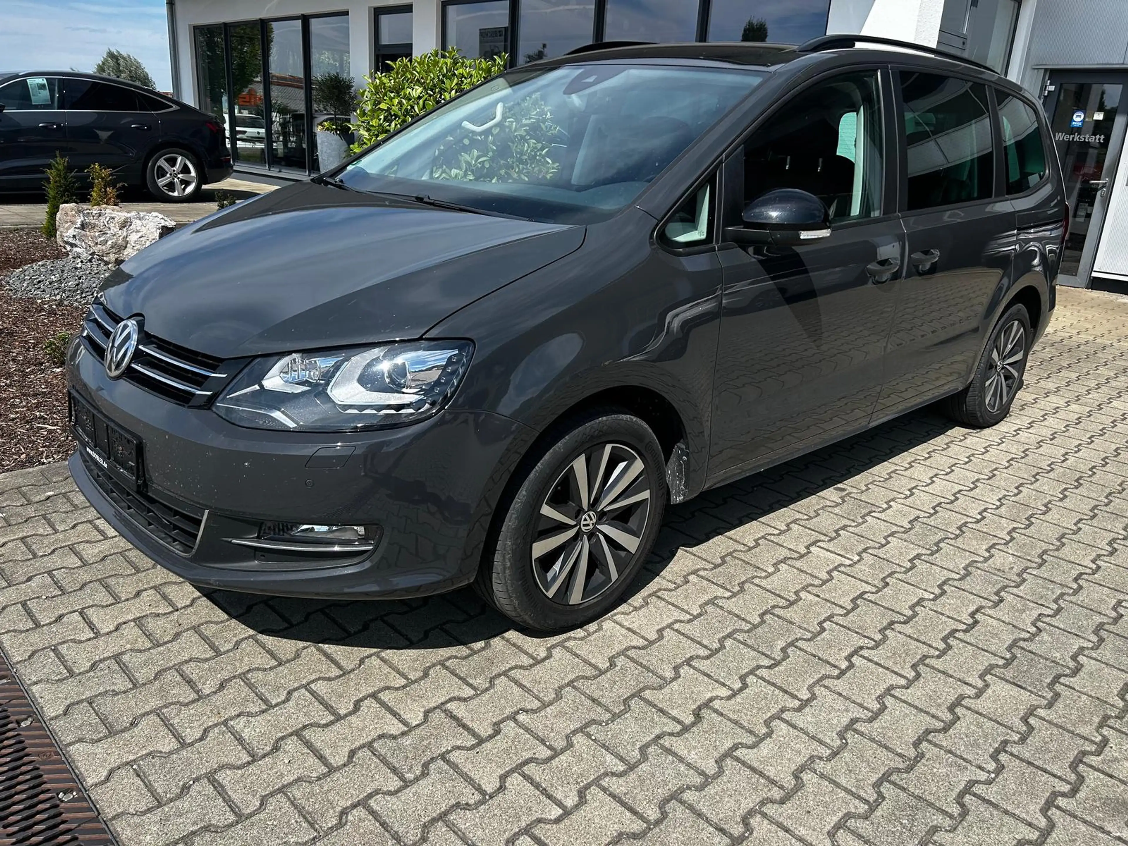 Volkswagen Sharan Highline Black Style 4M AHK Standheizung — photo 2