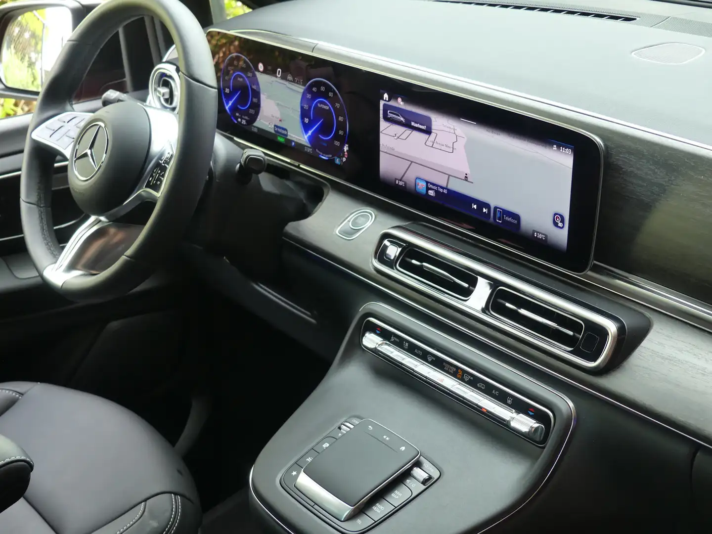 Mercedes-Benz EQV 300 L2 90 kWh 7 Persoons Panoramadak/Leer Rood - 2