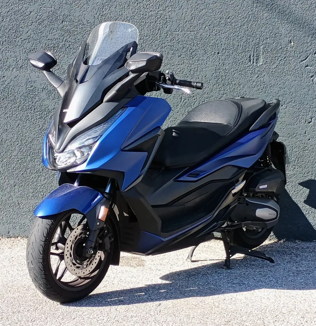 Honda Forza 125 Blau - 2