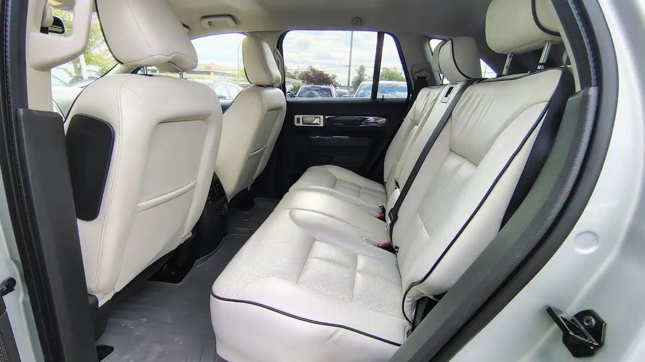 Lincoln MKX photo Lincoln MKX
