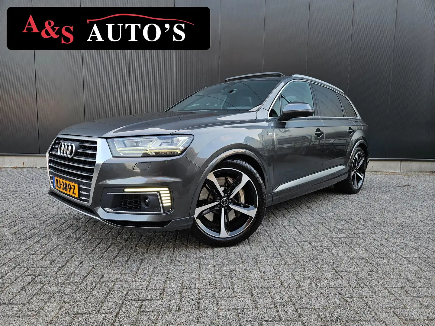 Audi Q7 e-tron 3.0 TDI Quattro 374pk 3x S line Panodak Luchtverin Grijs - 1