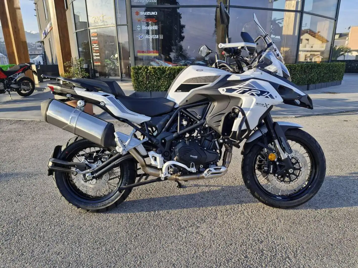 Benelli TRK 502 X - 2