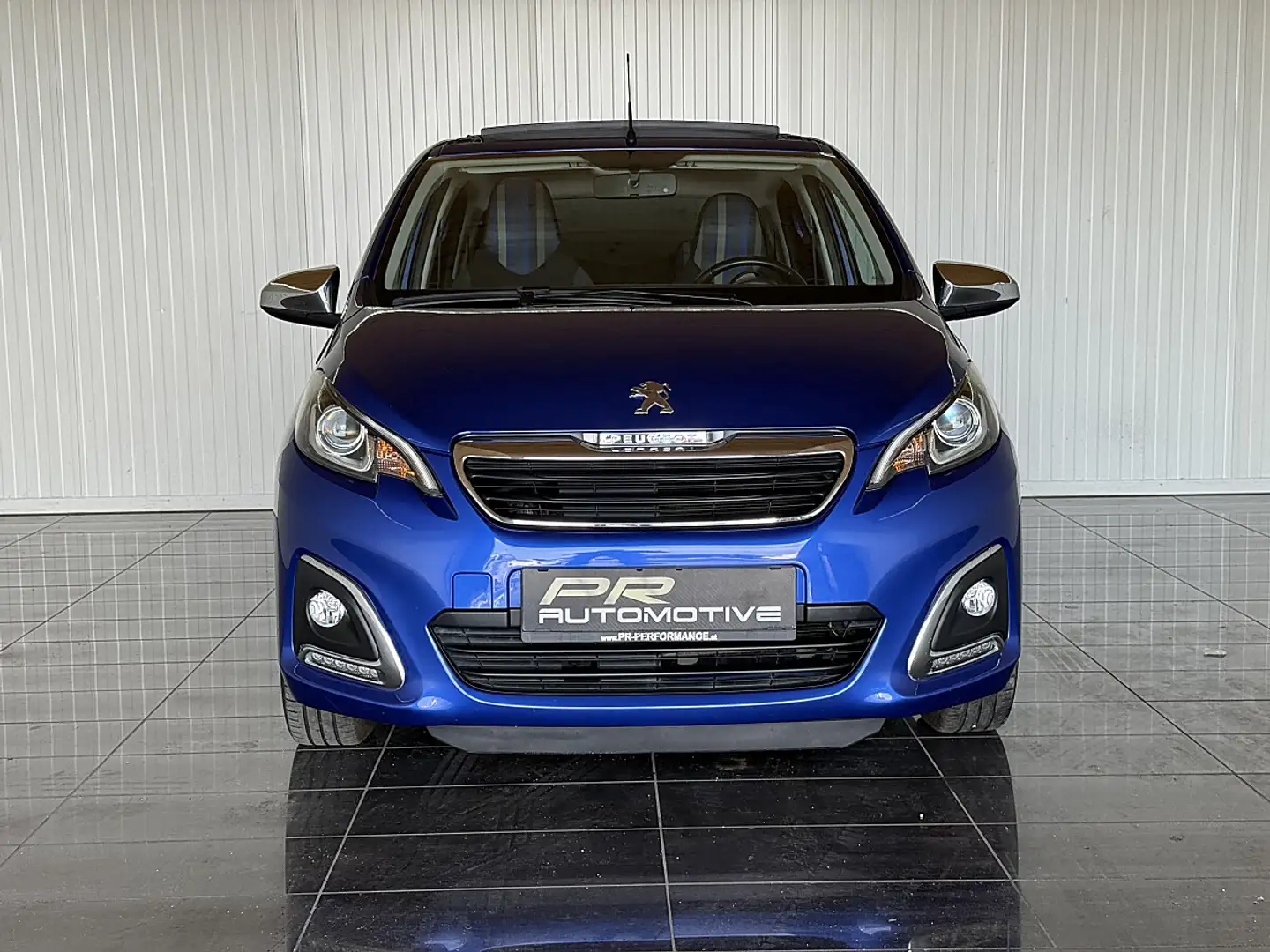 Peugeot 108 1,0 VTi 72 TOP! Collection Blau - 2