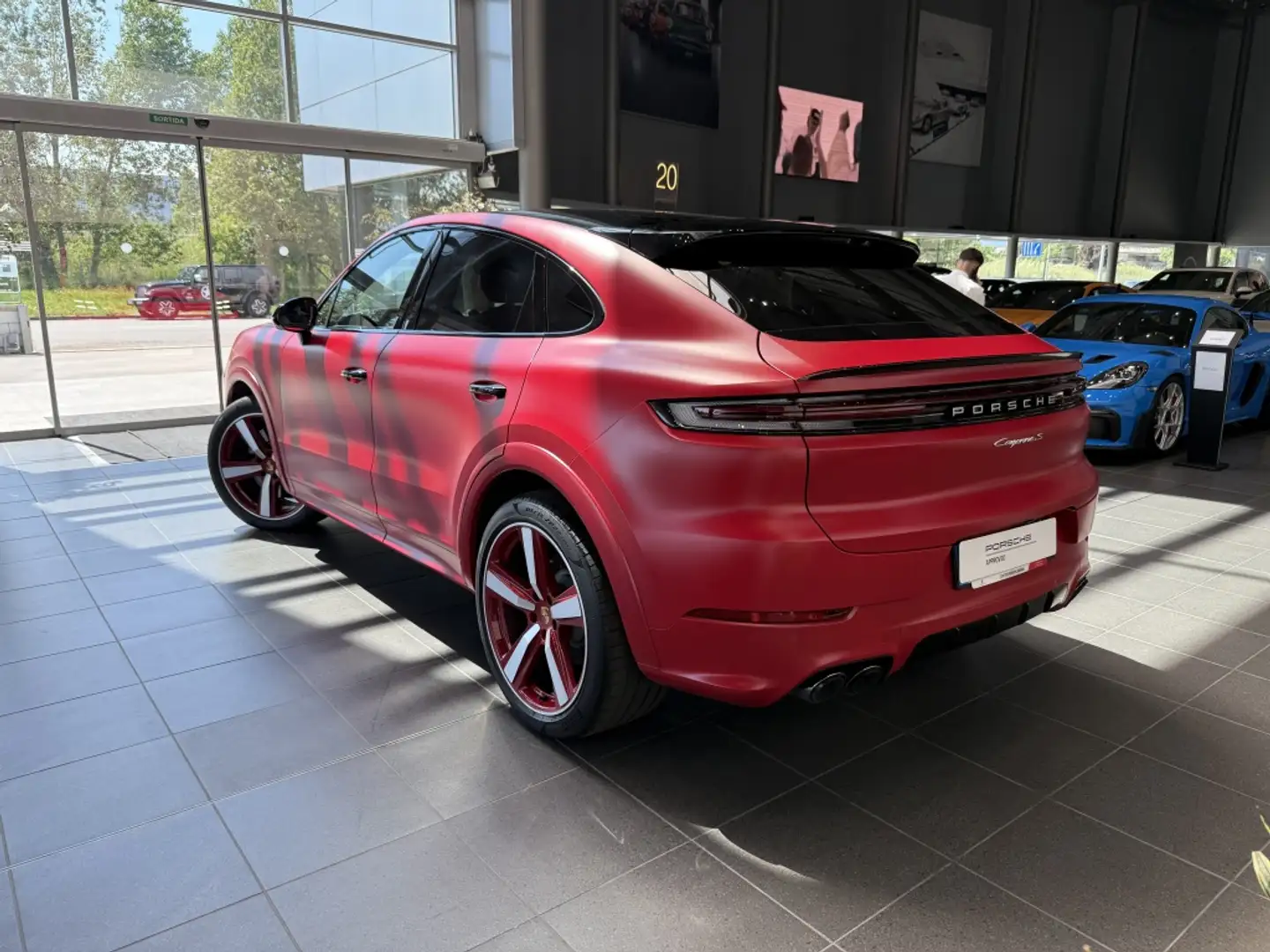 Porsche Cayenne Coupé S Aut. Rojo - 2