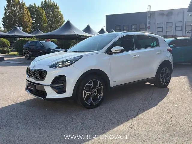 Kia Sportage view 2