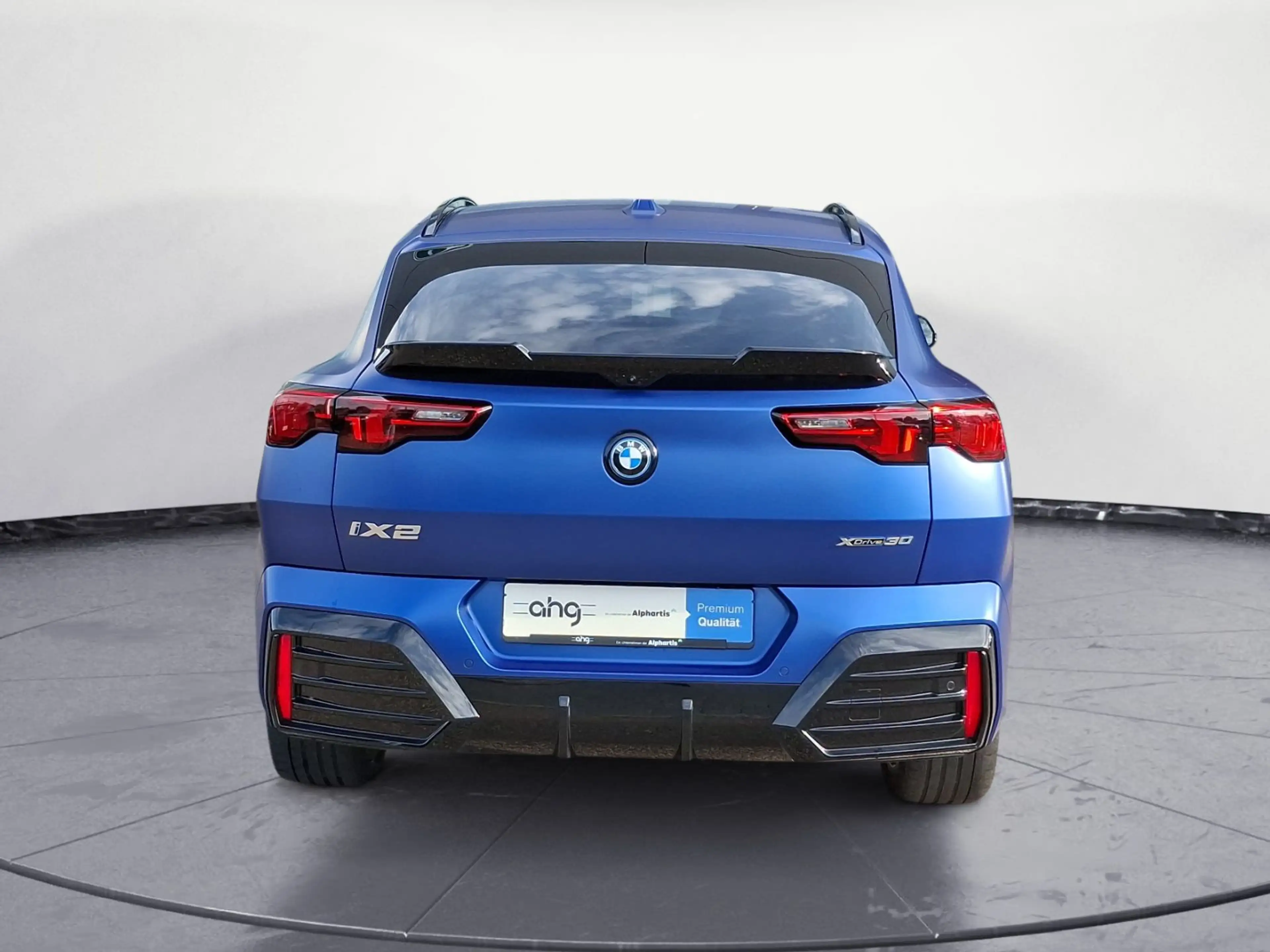 BMW iX2 ix2 xDrive30 M Sportpaket Panorama Head-Up — photo 6