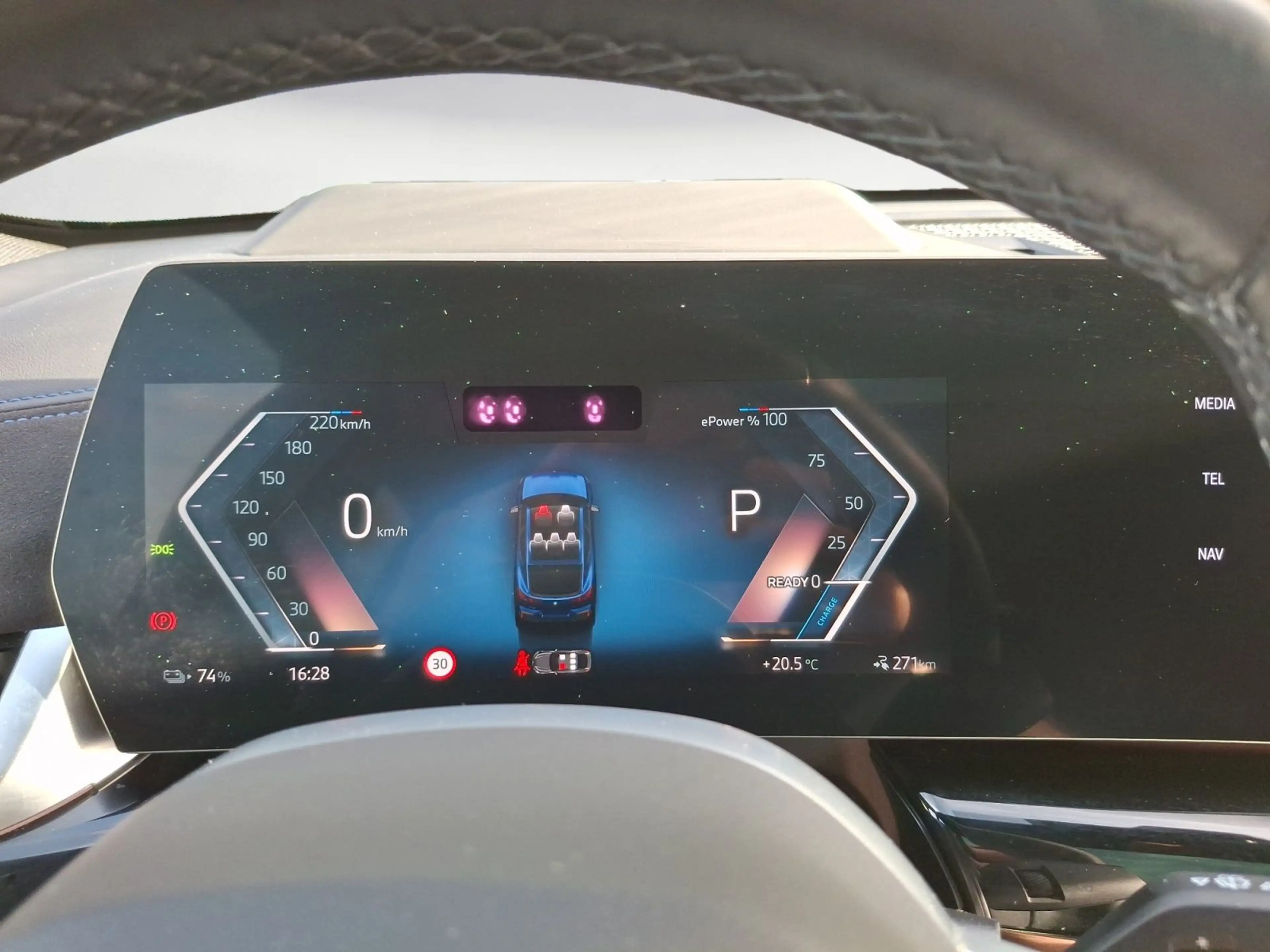 BMW iX2 ix2 xDrive30 M Sportpaket Panorama Head-Up — photo 13