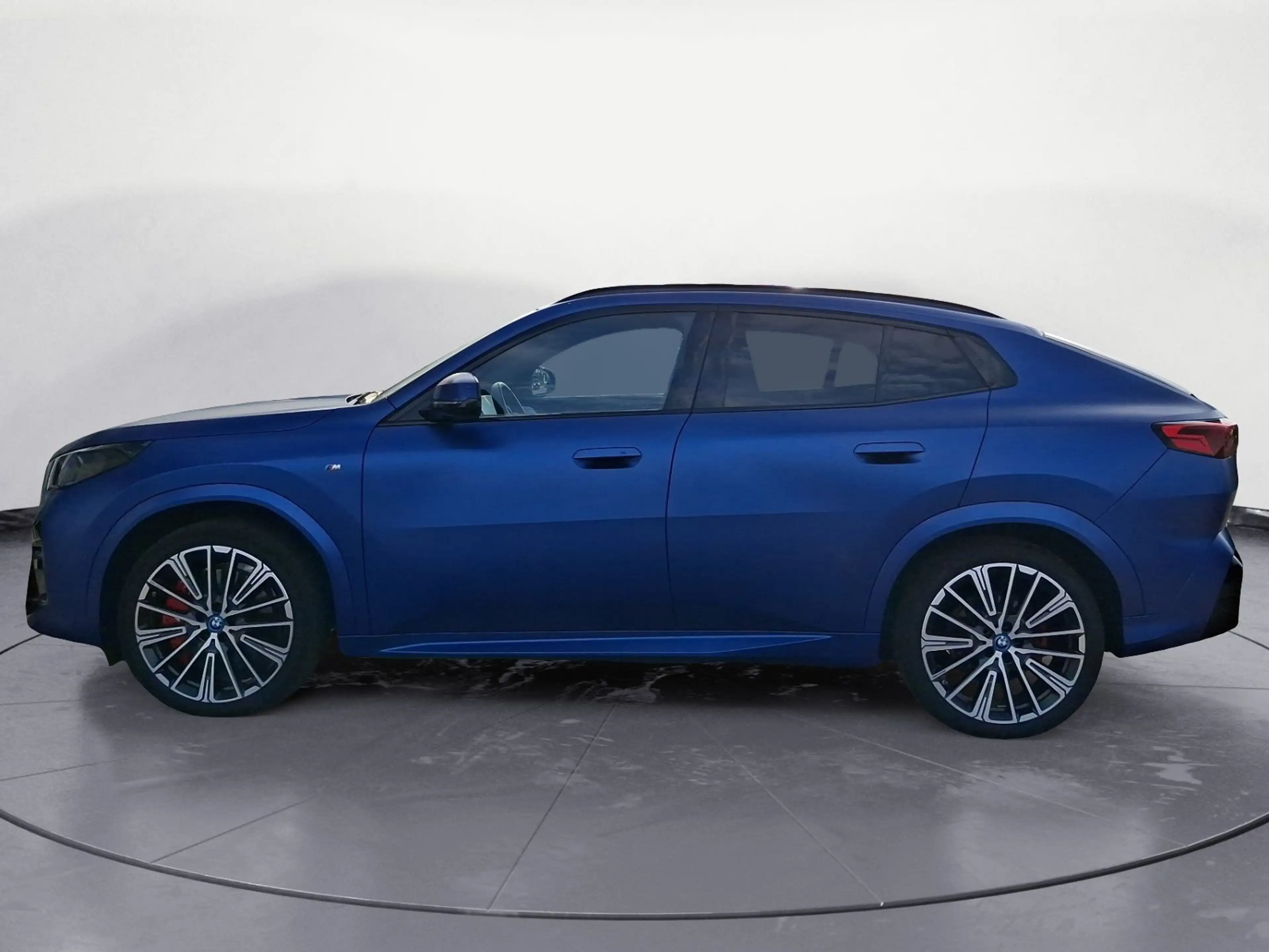 BMW iX2 ix2 xDrive30 M Sportpaket Panorama Head-Up — photo 4